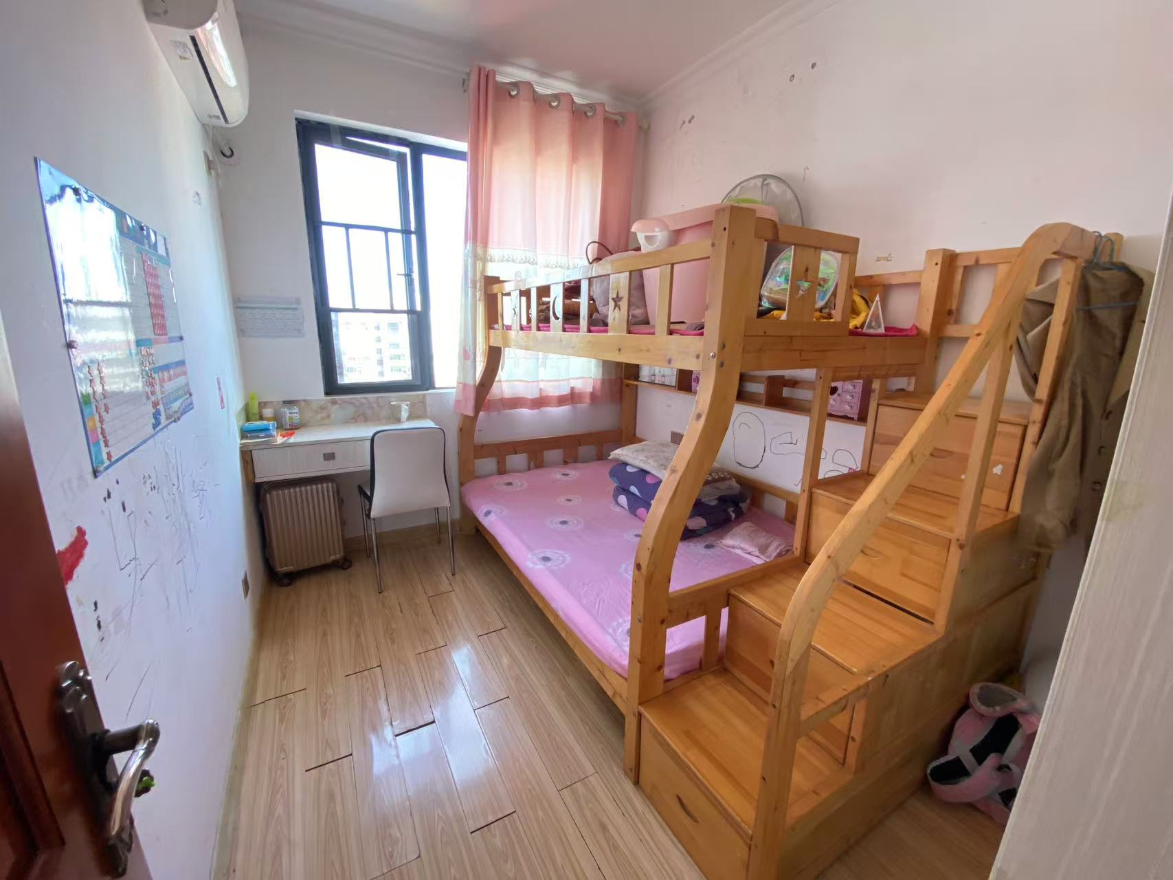 中建御山和苑 4室2厅2卫 50.0万 中建御山和苑 4室2厅2卫 50.0万室内图