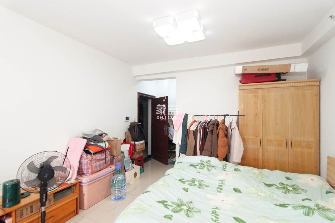 西子湖畔沃府 1室1厅1卫 28.0万 西子湖畔沃府 1室1厅1卫 28.0万其他