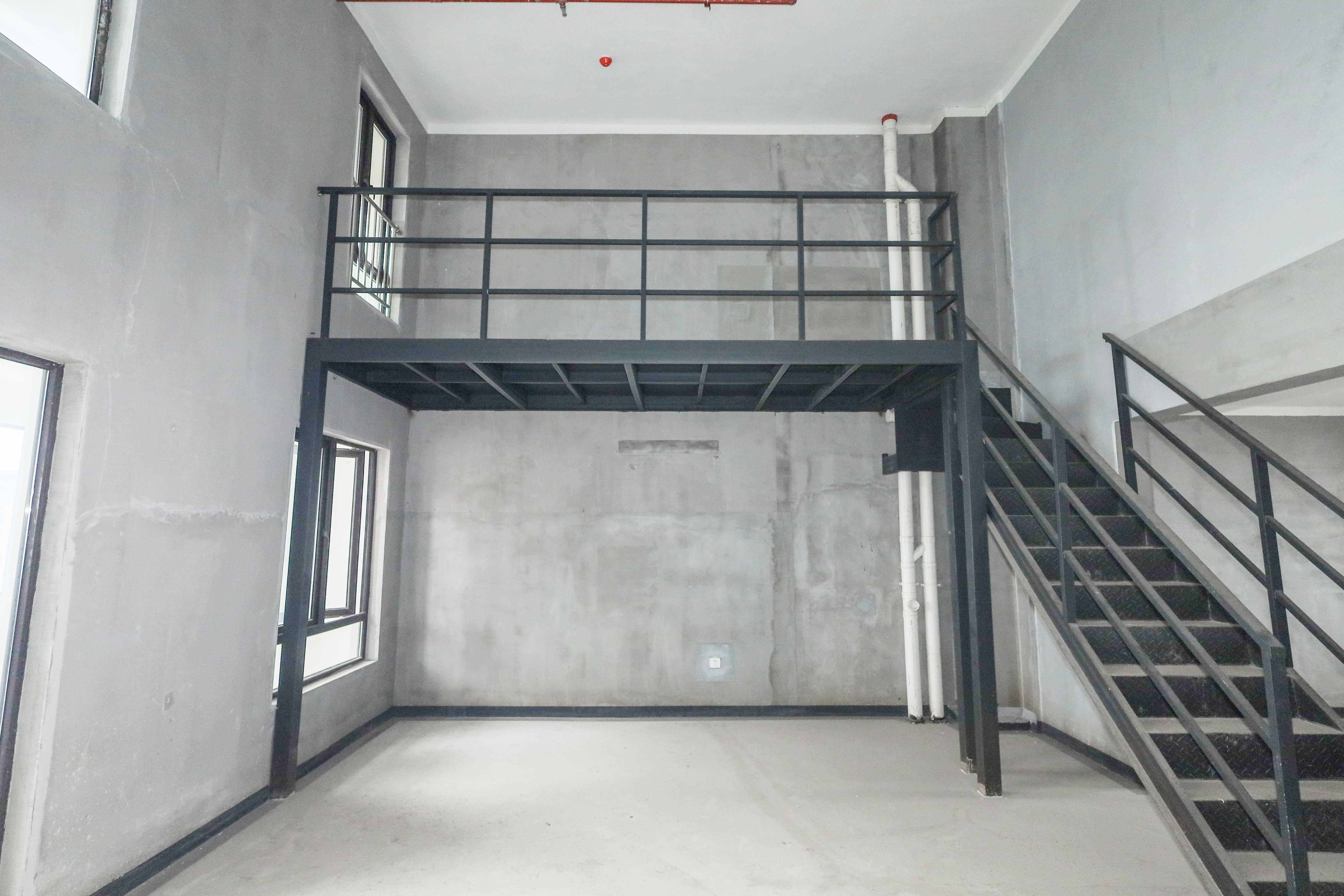 建发央著  4室2厅2卫   276.00万客厅