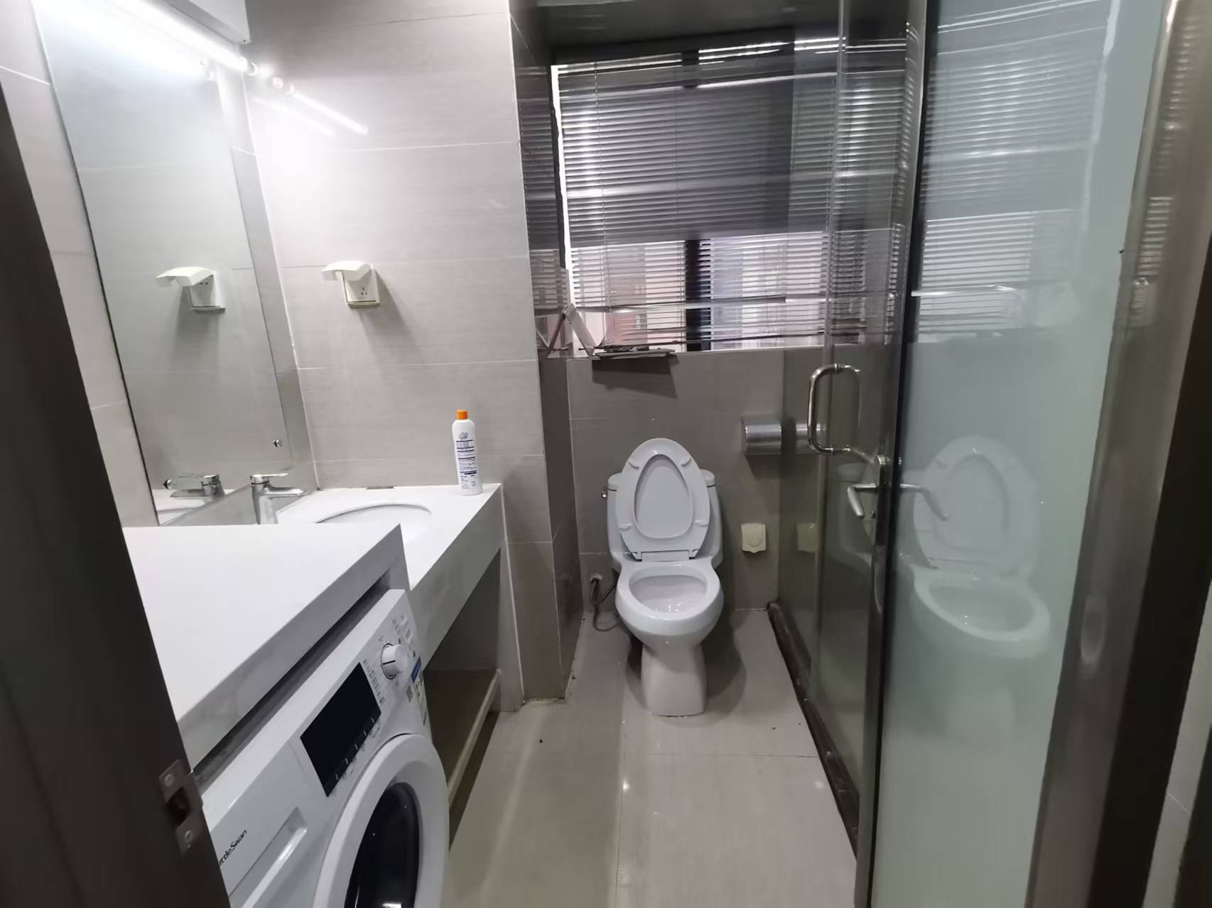 湘江名都 1室1厅1卫 32.0万 湘江名都 1室1厅1卫 32.0万室内图