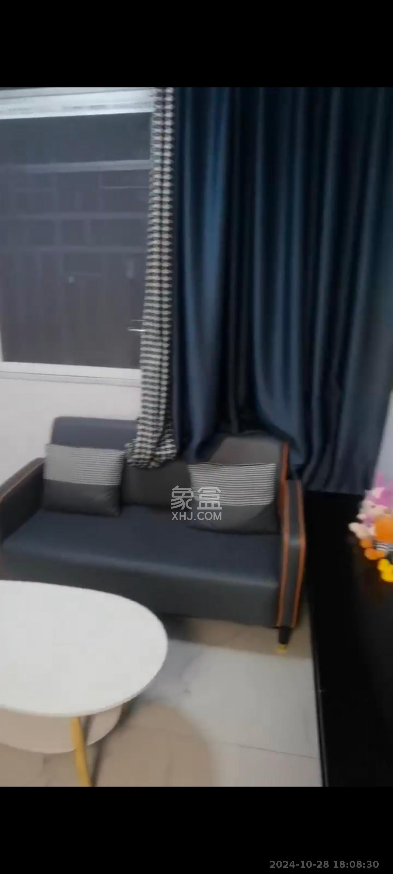 湘雅医学院(湘雅附一北院)  1室2厅1卫    1800.0元/月 湘雅医学院(湘雅附一北院)  1室2厅1卫    1800.0元/月室内图