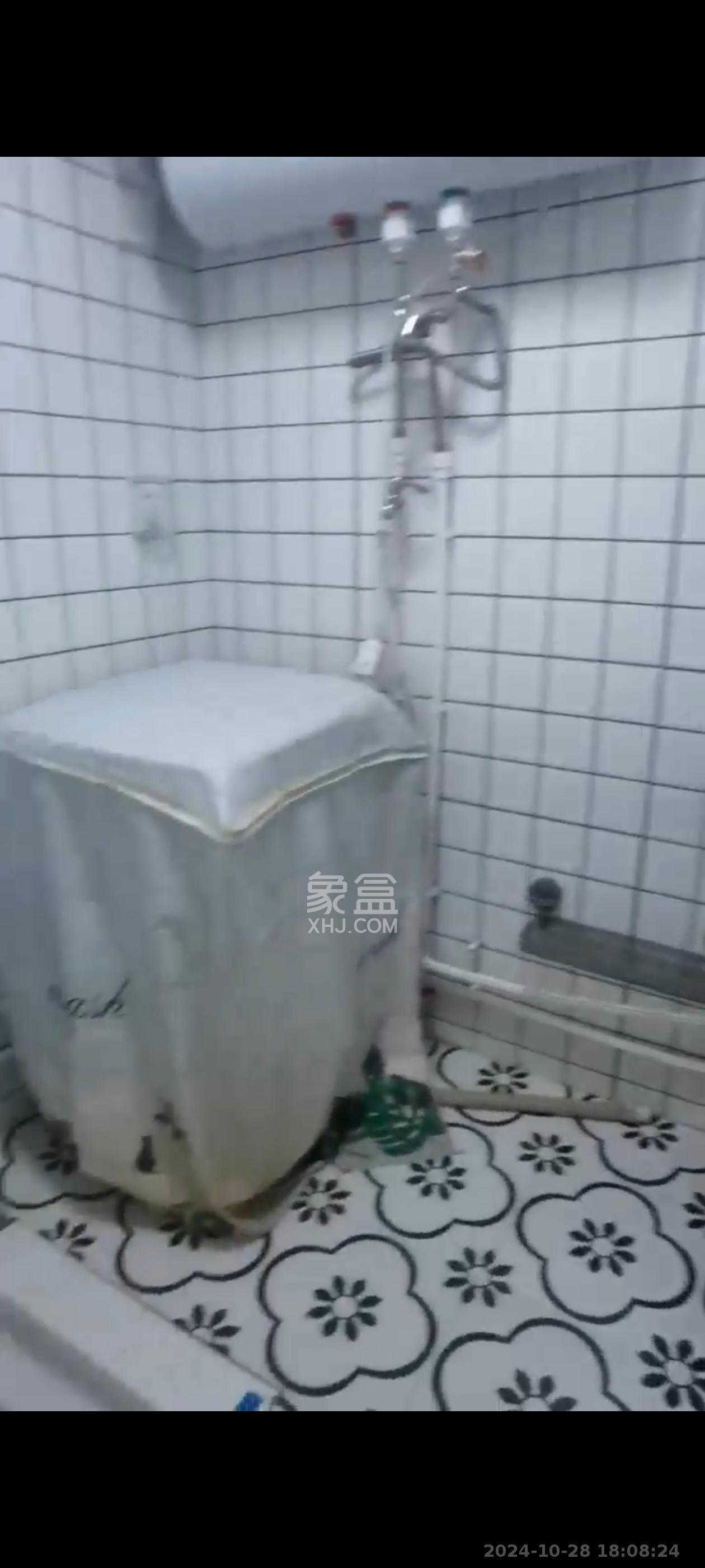 湘雅医学院(湘雅附一北院)  1室2厅1卫    1800.0元/月 湘雅医学院(湘雅附一北院)  1室2厅1卫    1800.0元/月室内图1