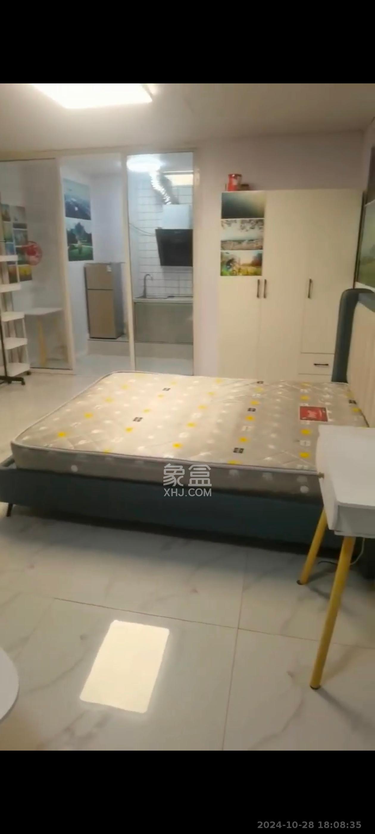 湘雅医学院(湘雅附一北院)  1室2厅1卫    1800.0元/月 湘雅医学院(湘雅附一北院)  1室2厅1卫    1800.0元/月室内图