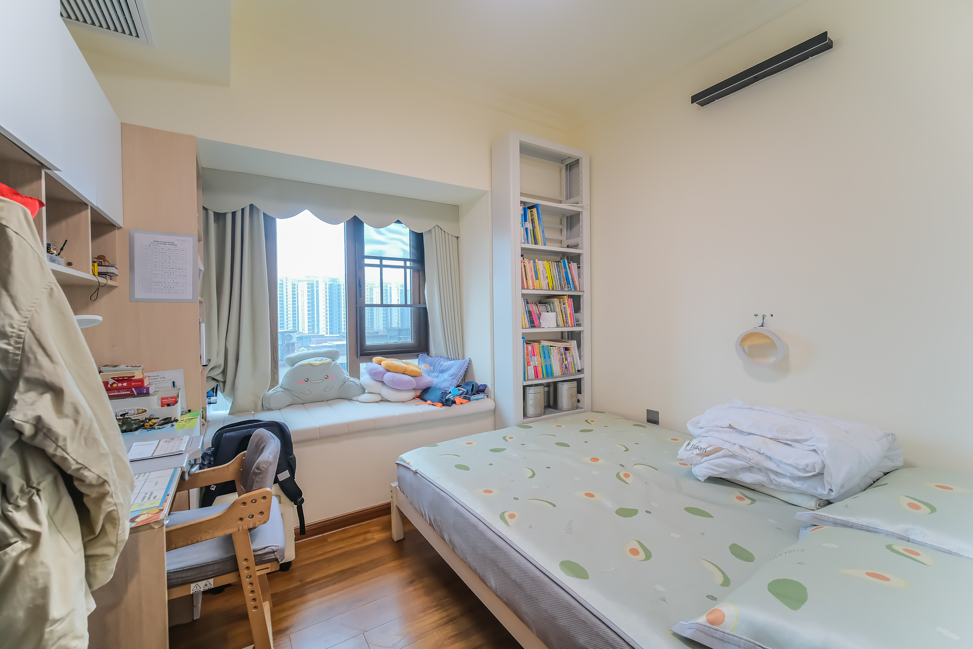 碧桂园翘楚棠 3室2厅1卫 95.0万 碧桂园翘楚棠 3室2厅1卫 95.0万卧室