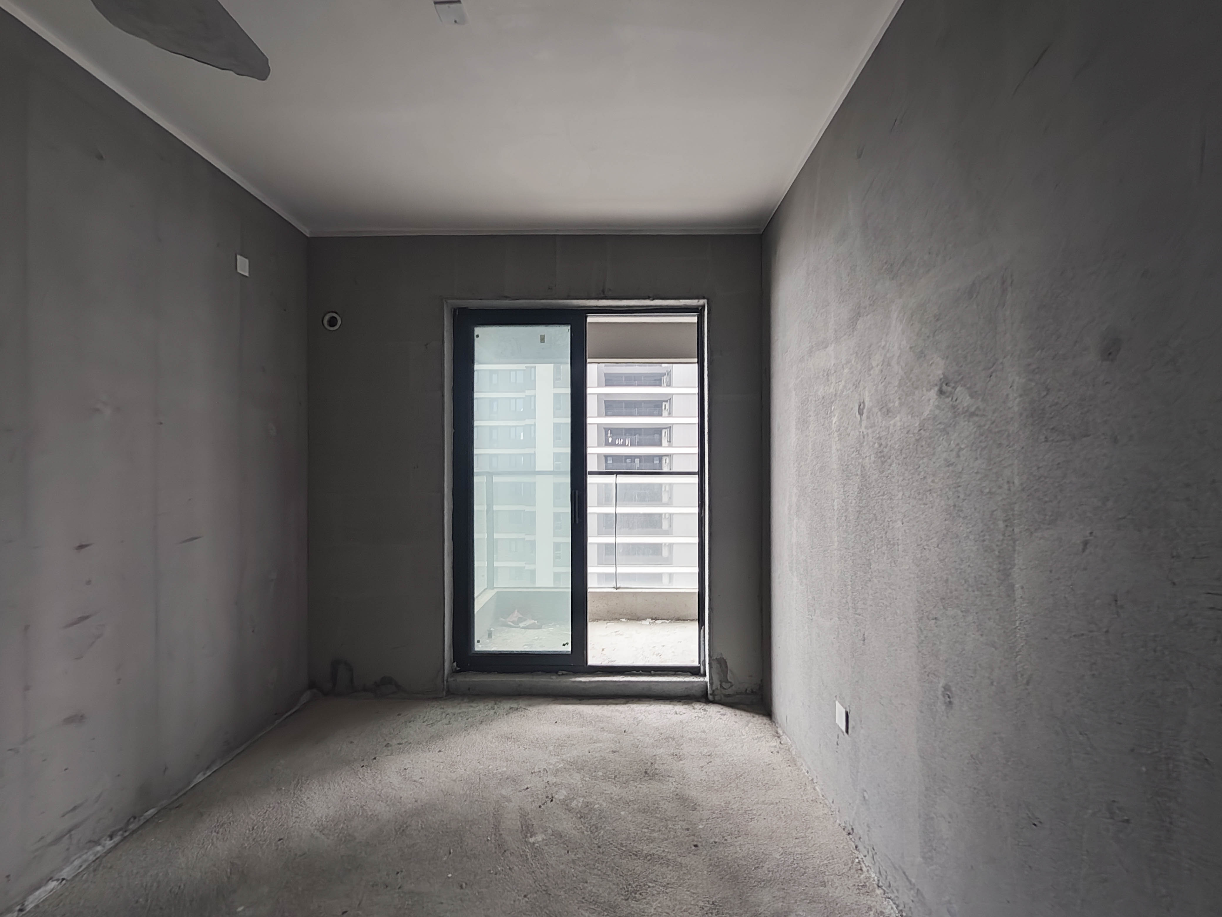 融创会展上东区  3室2厅2卫    109.0万 融创会展上东区  3室2厅2卫    109.0万卧室