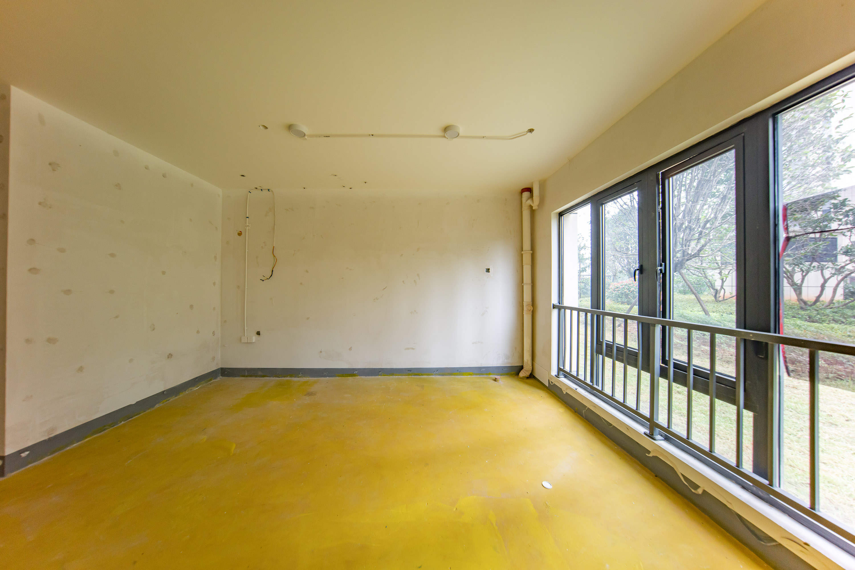 建投象山国际  3室2厅2卫   103.00万卧室