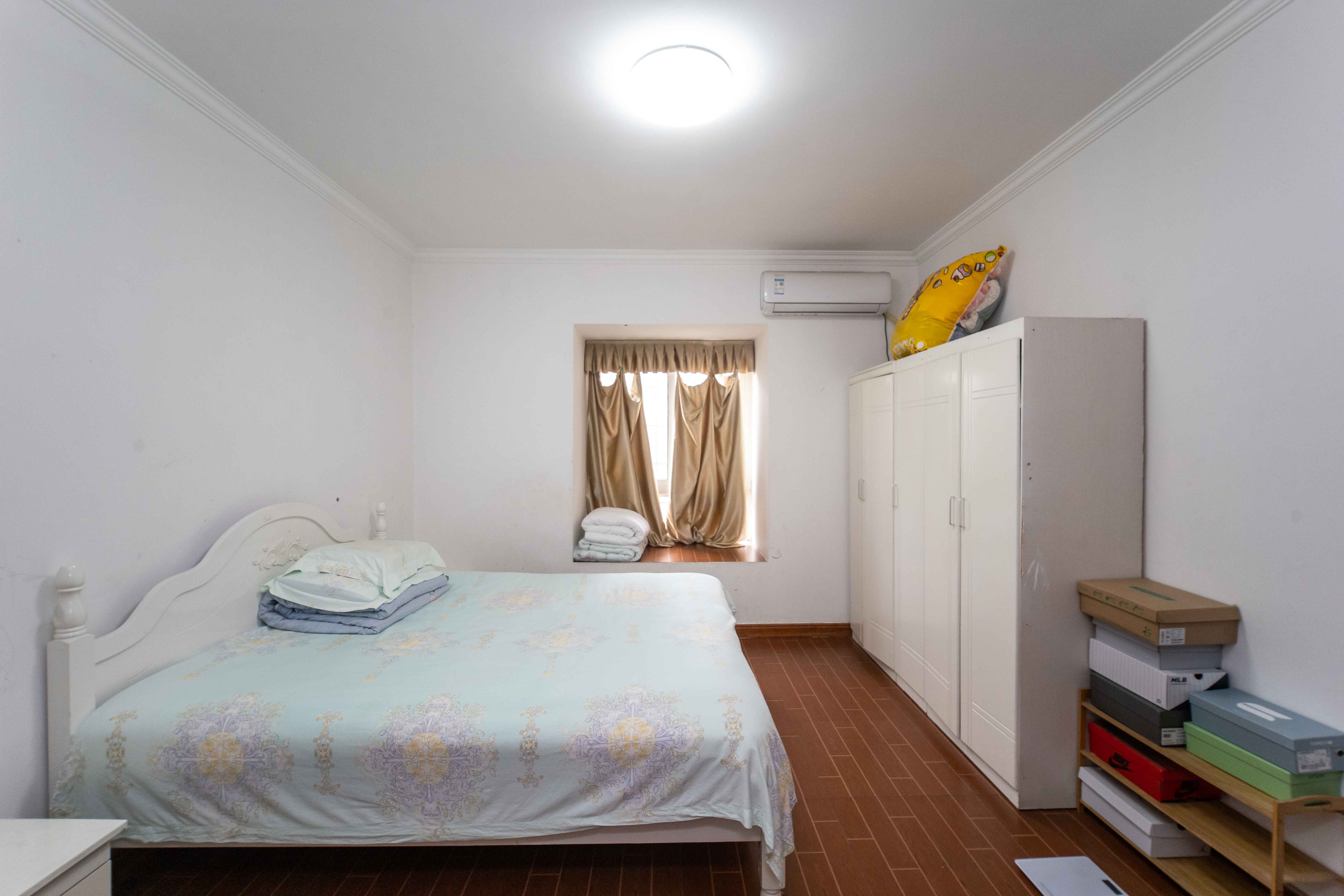 上河国际C区 3室2厅2卫 102.0万 上河国际C区 3室2厅2卫 102.0万卧室