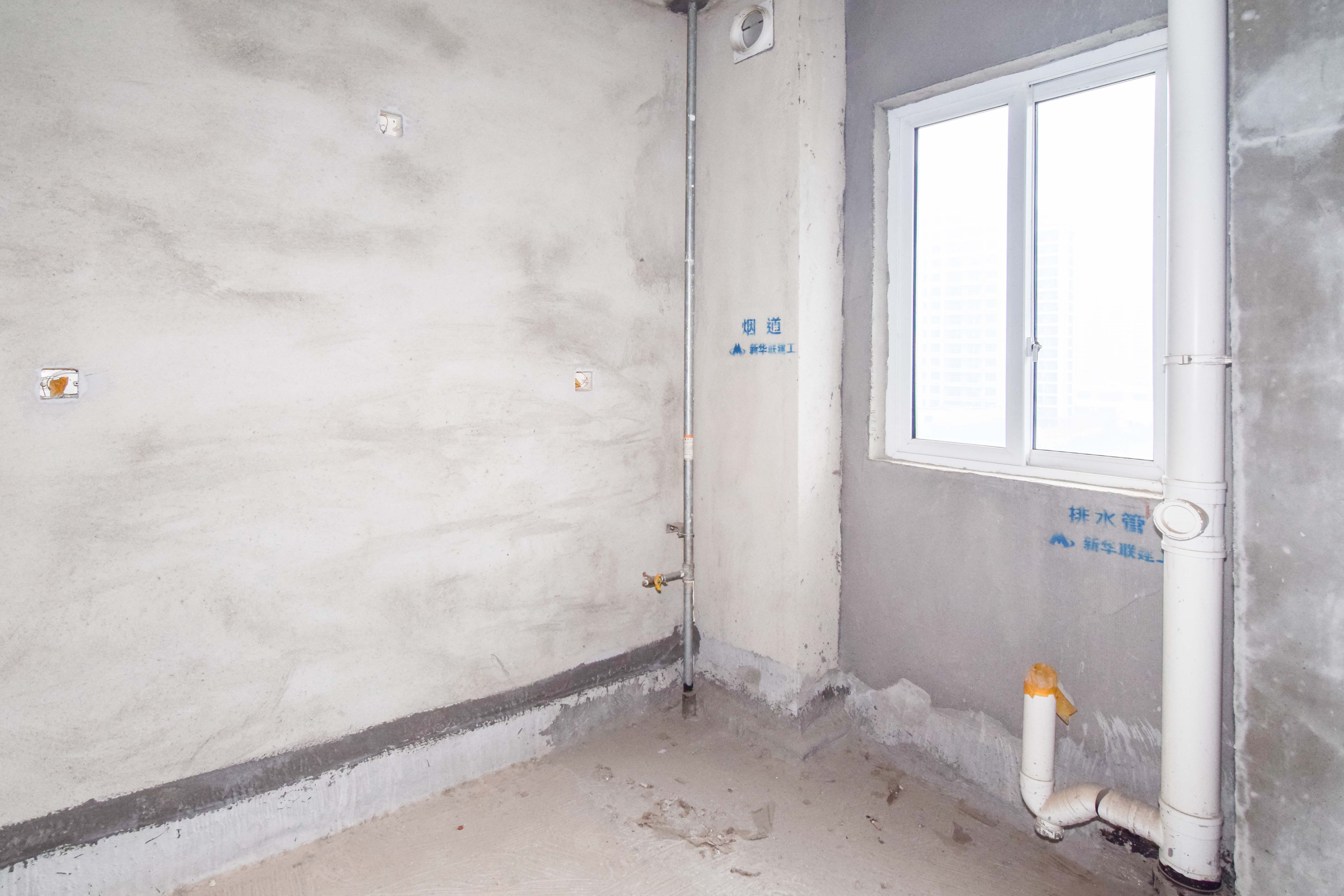 新华联梦想城 4室2厅2卫 125.0万 新华联梦想城 4室2厅2卫 125.0万厨房