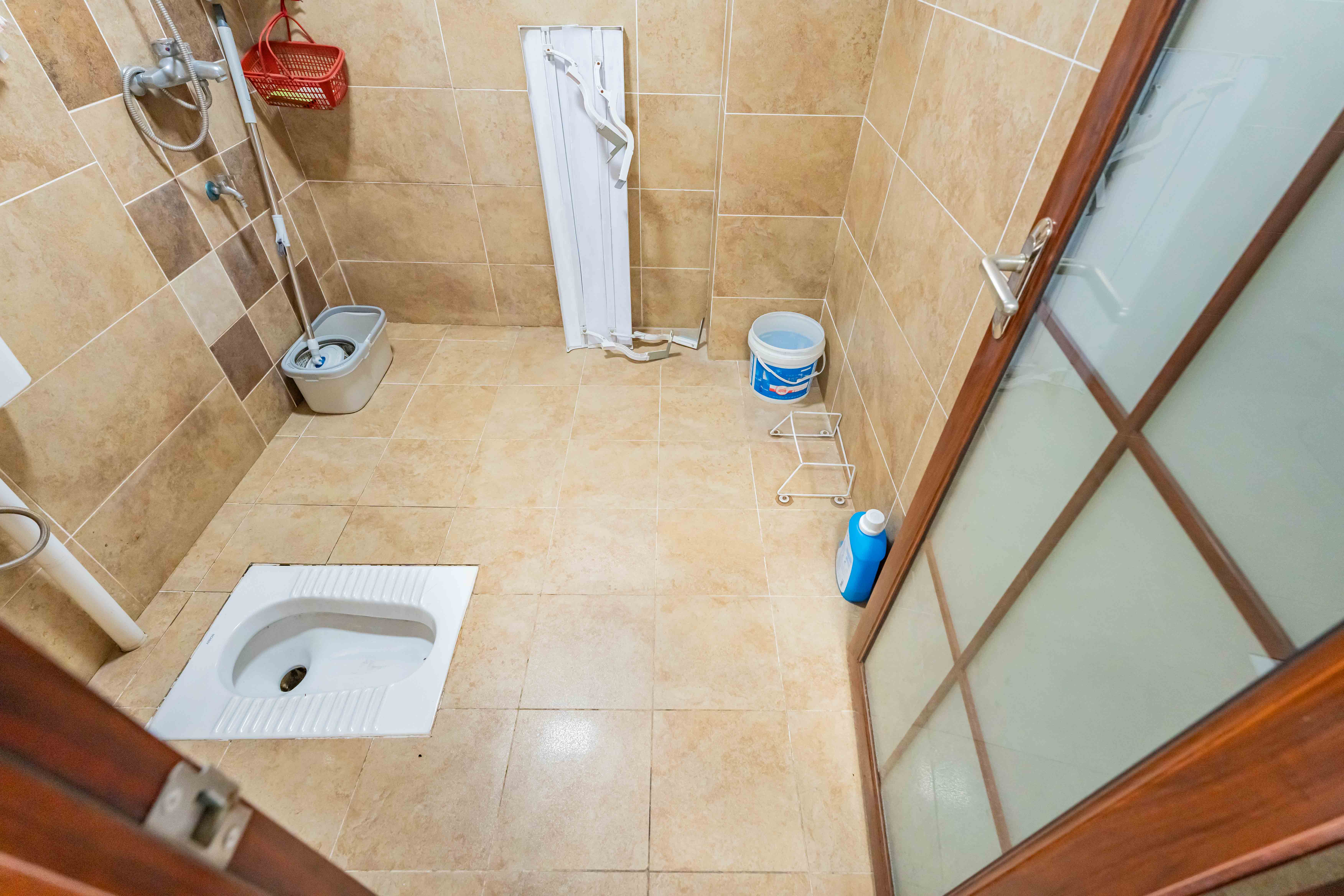 藏珑湖上国际花园 4室2厅2卫 240.0万 藏珑湖上国际花园 4室2厅2卫 240.0万卫生间