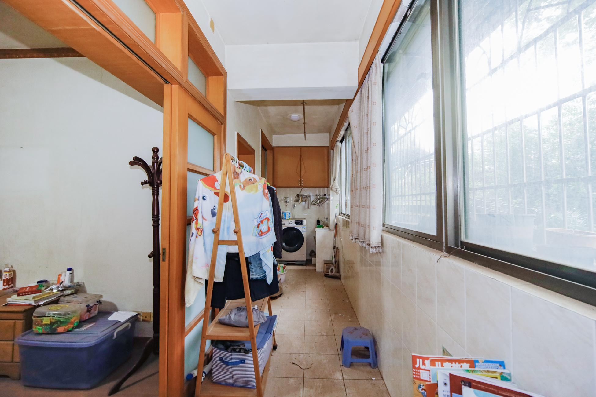 中建五局信和苑一区  2室2厅1卫   52.00万阳台