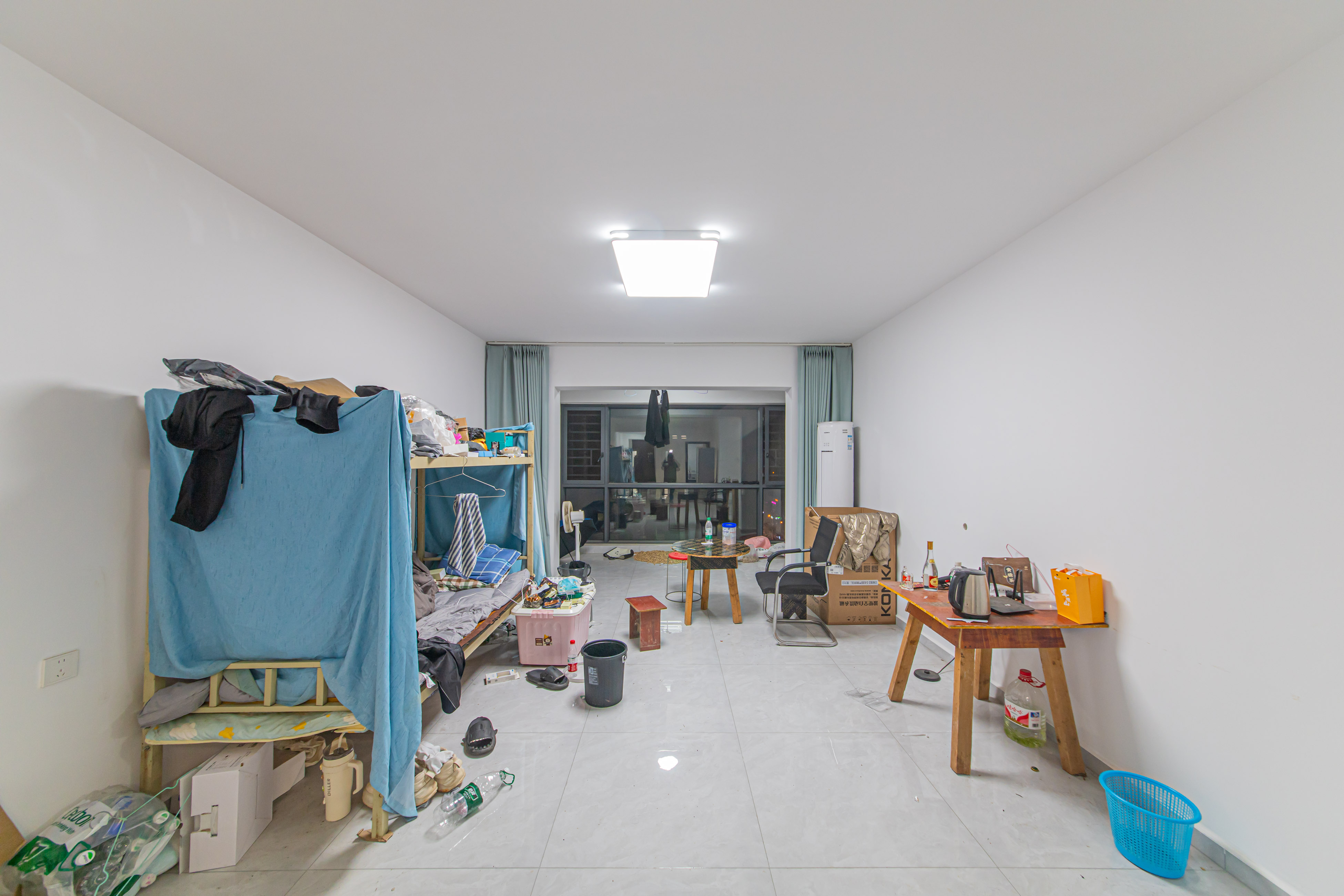 北辰中央公园E区  3室2厅2卫   150.00万客厅