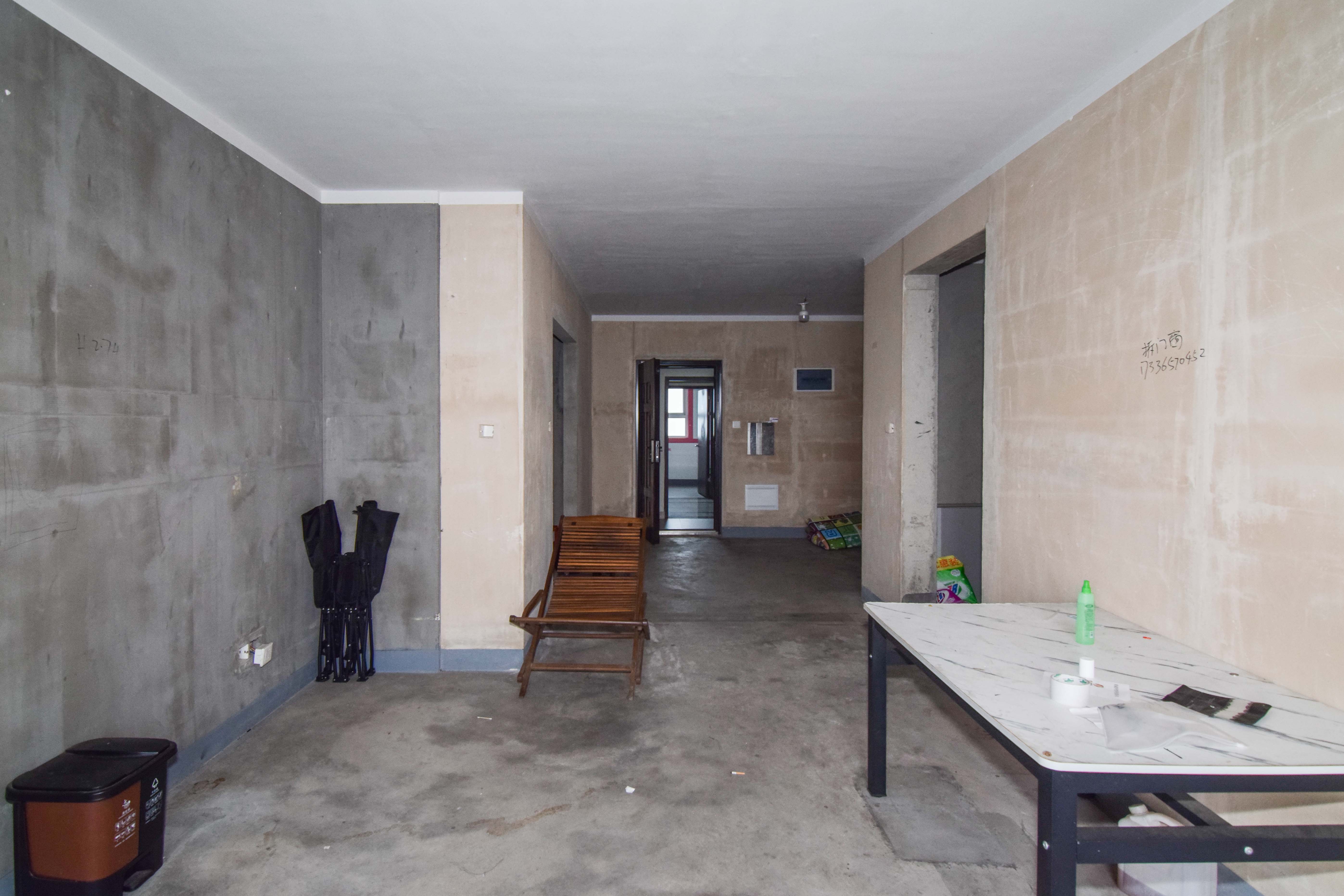 金地三千府(金地湖山樾、金地自在城)  1室0厅0卫    56.6万 金地三千府(金地湖山樾、金地自在城)  1室0厅0卫    56.6万