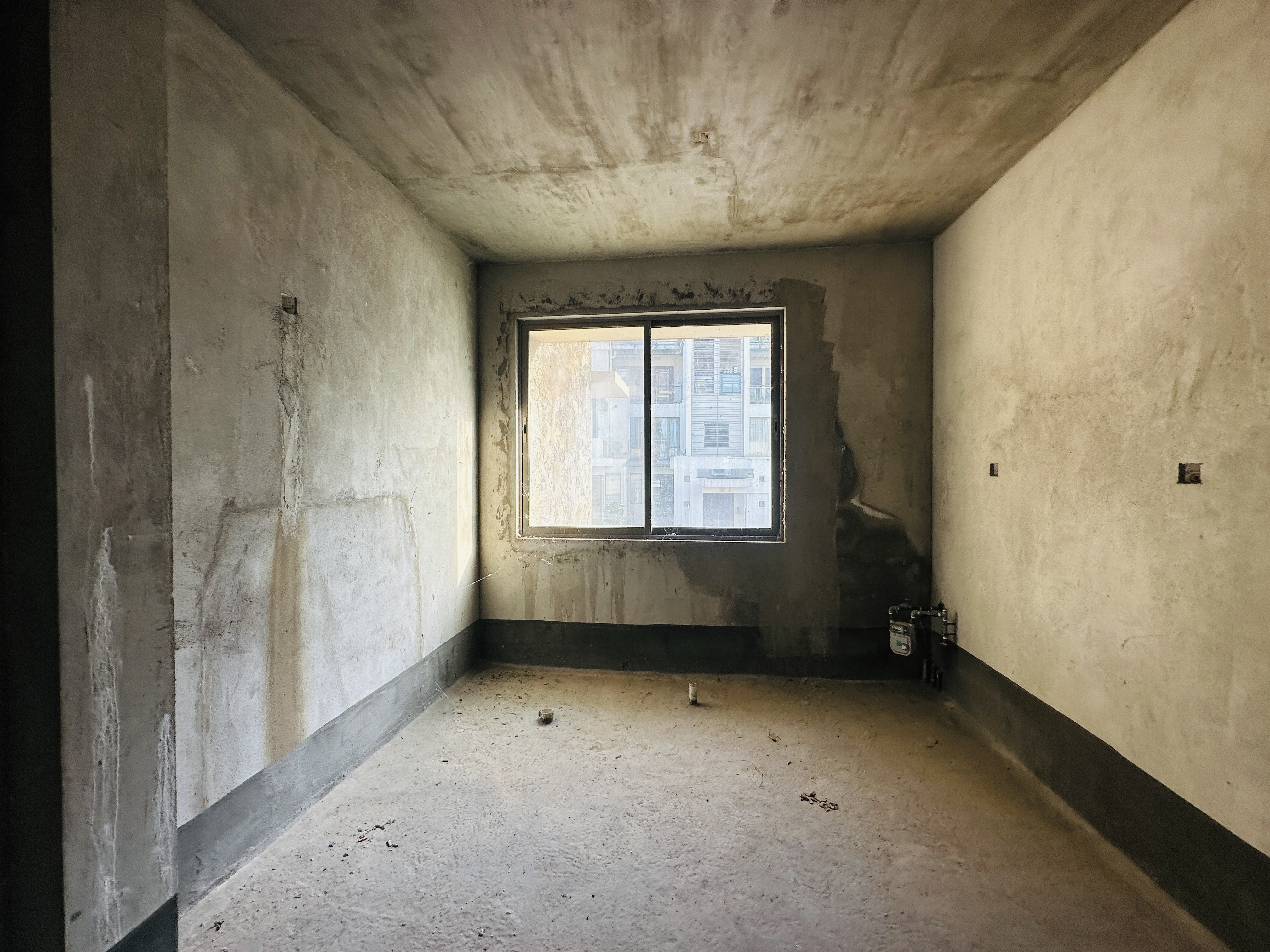 观海台1号 5室3厅4卫 1175.0万 观海台1号 5室3厅4卫 1175.0万卧室