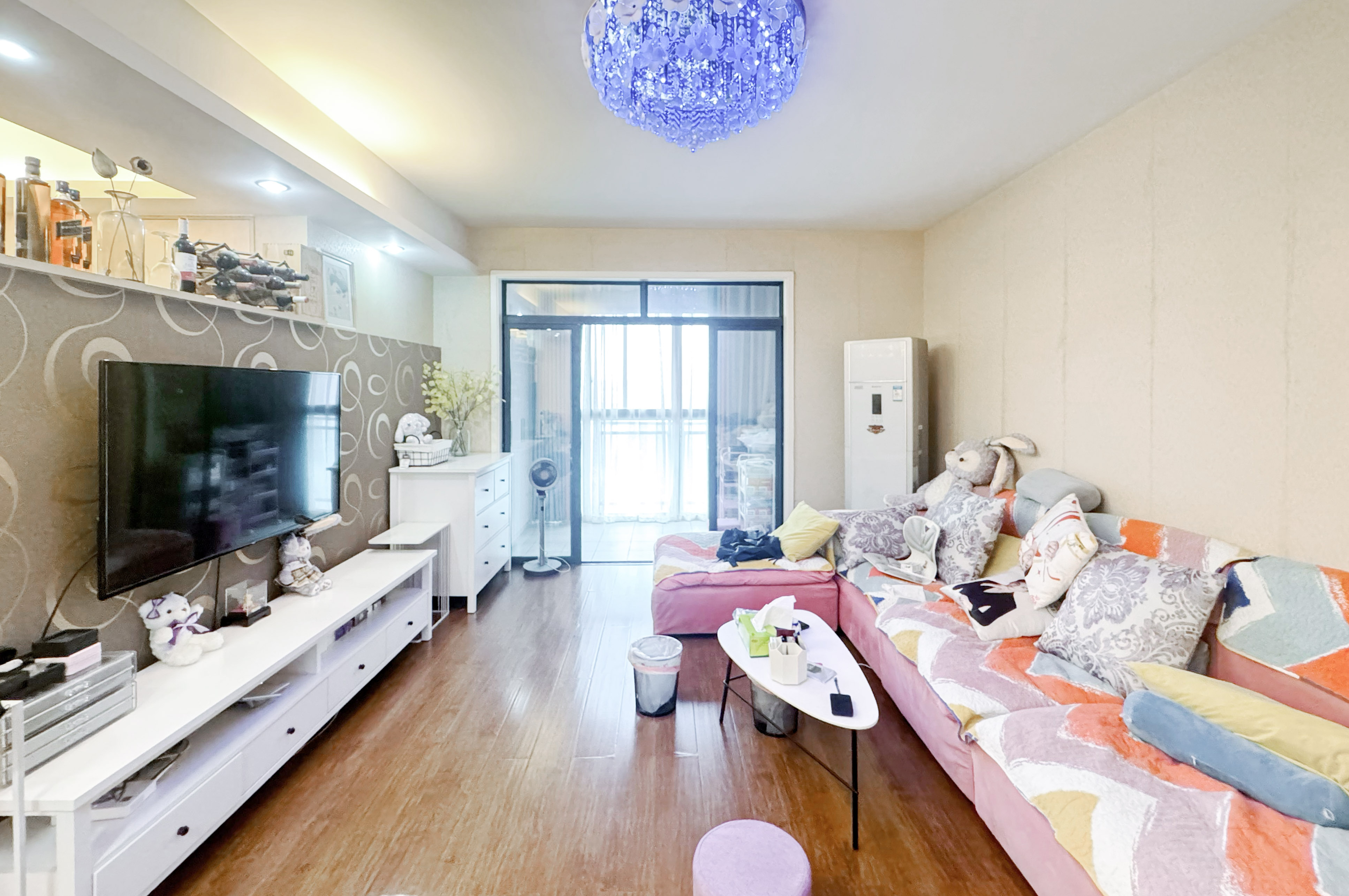 海林馨香雅苑 2室2厅1卫 75.0万 海林馨香雅苑 2室2厅1卫 75.0万客厅