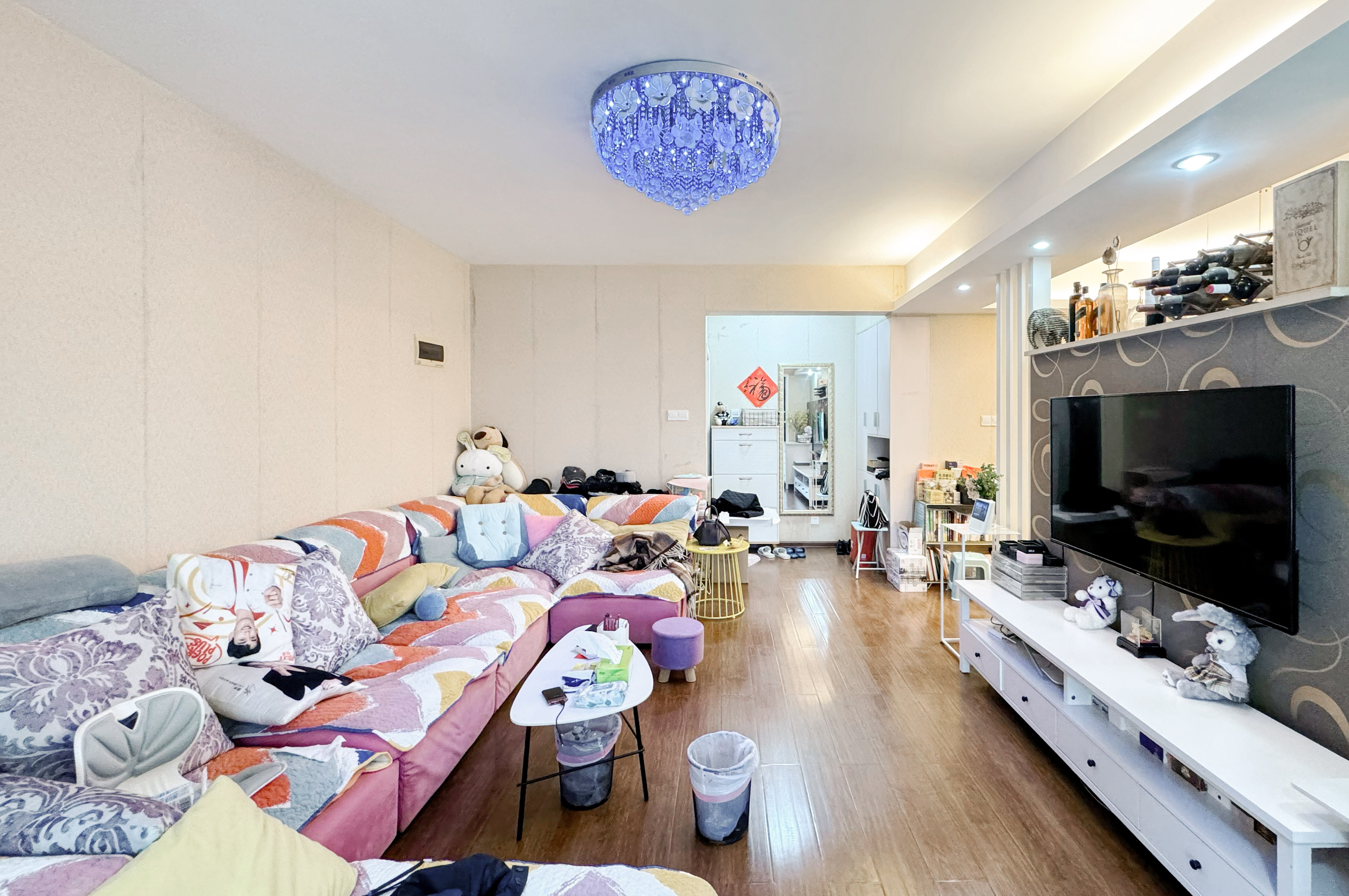 海林馨香雅苑 2室2厅1卫 75.0万 海林馨香雅苑 2室2厅1卫 75.0万客厅