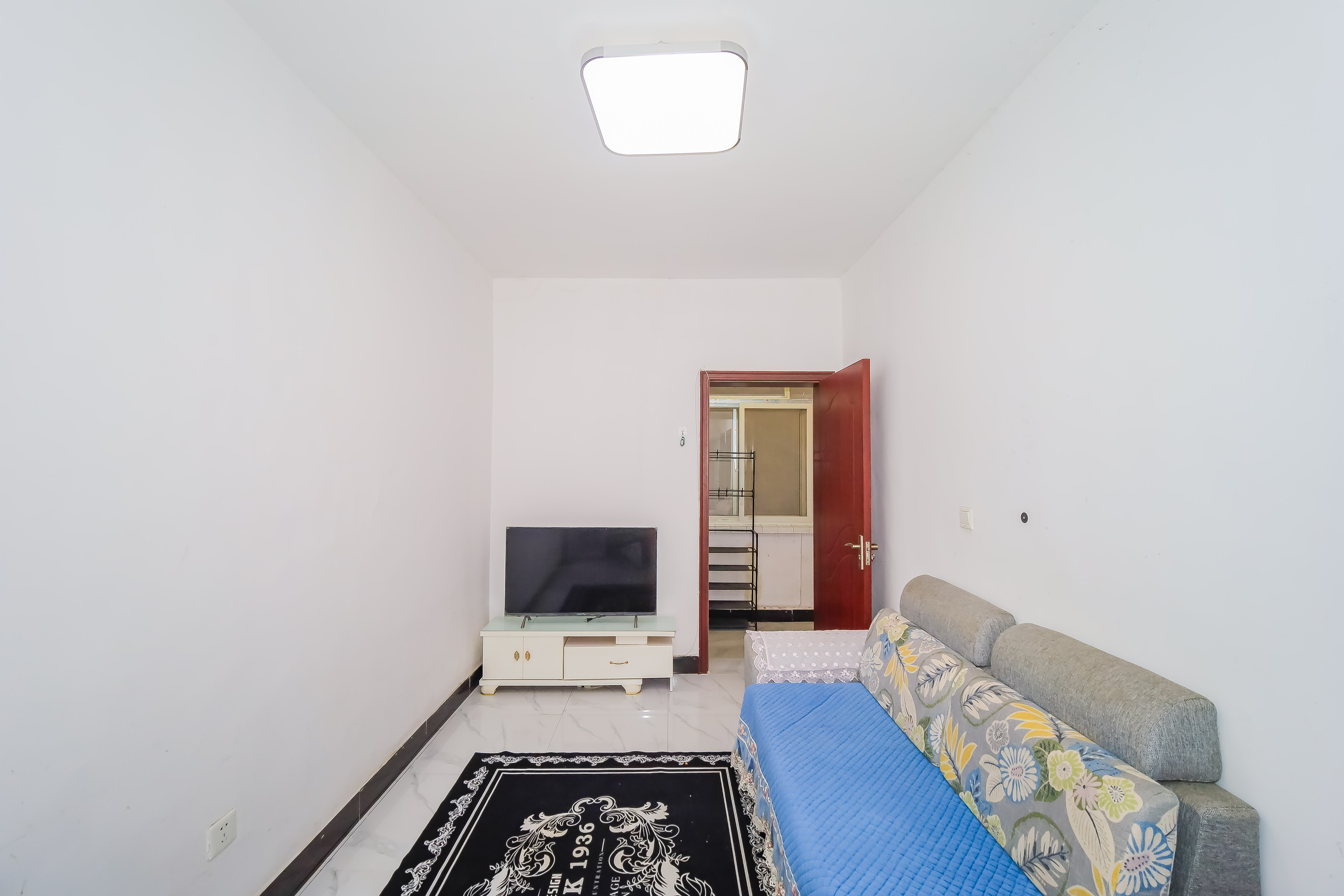 高正街税务局宿舍 2室1厅1卫 43.0万 高正街税务局宿舍 2室1厅1卫 43.0万客厅