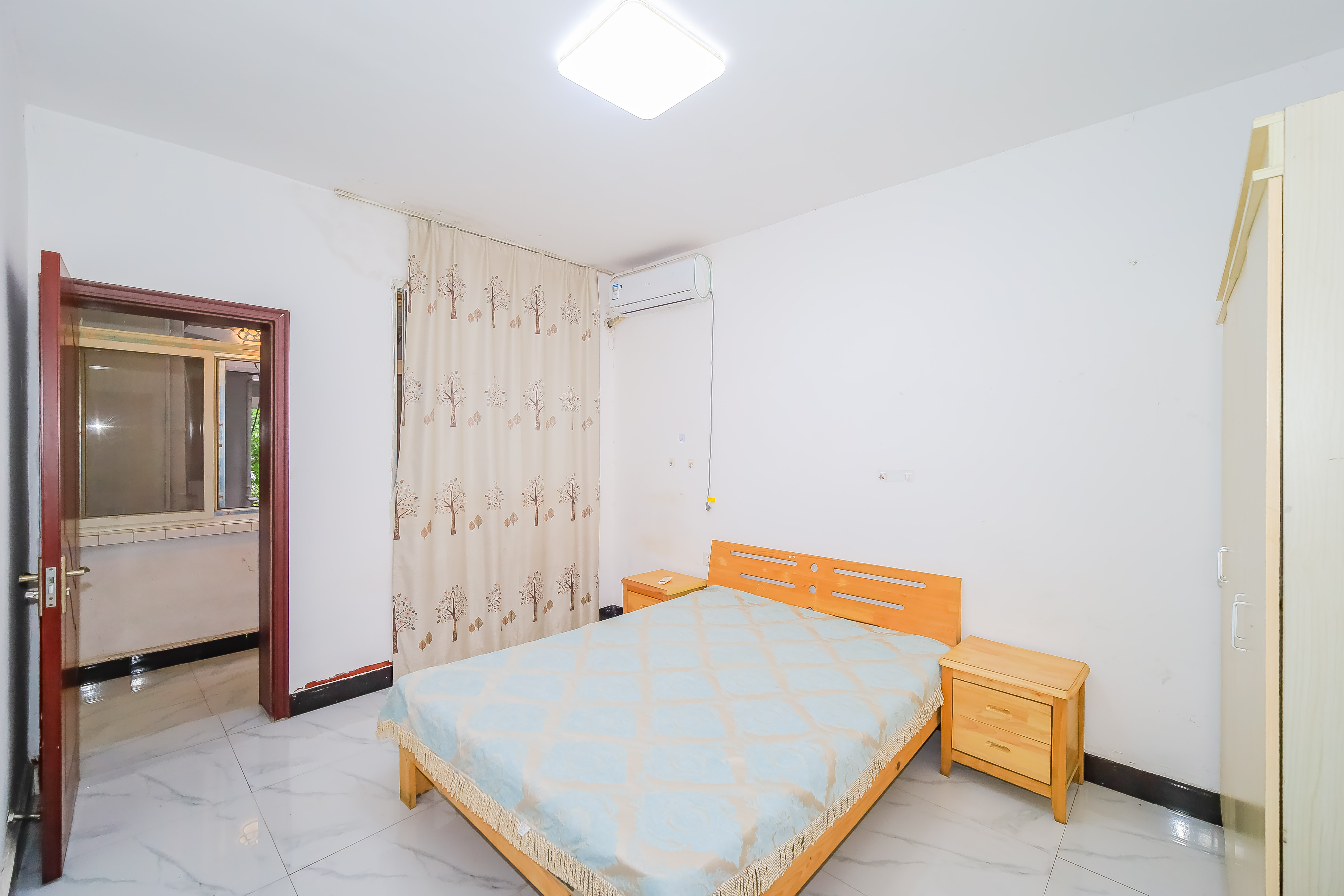 高正街税务局宿舍 2室1厅1卫 43.0万 高正街税务局宿舍 2室1厅1卫 43.0万卧室