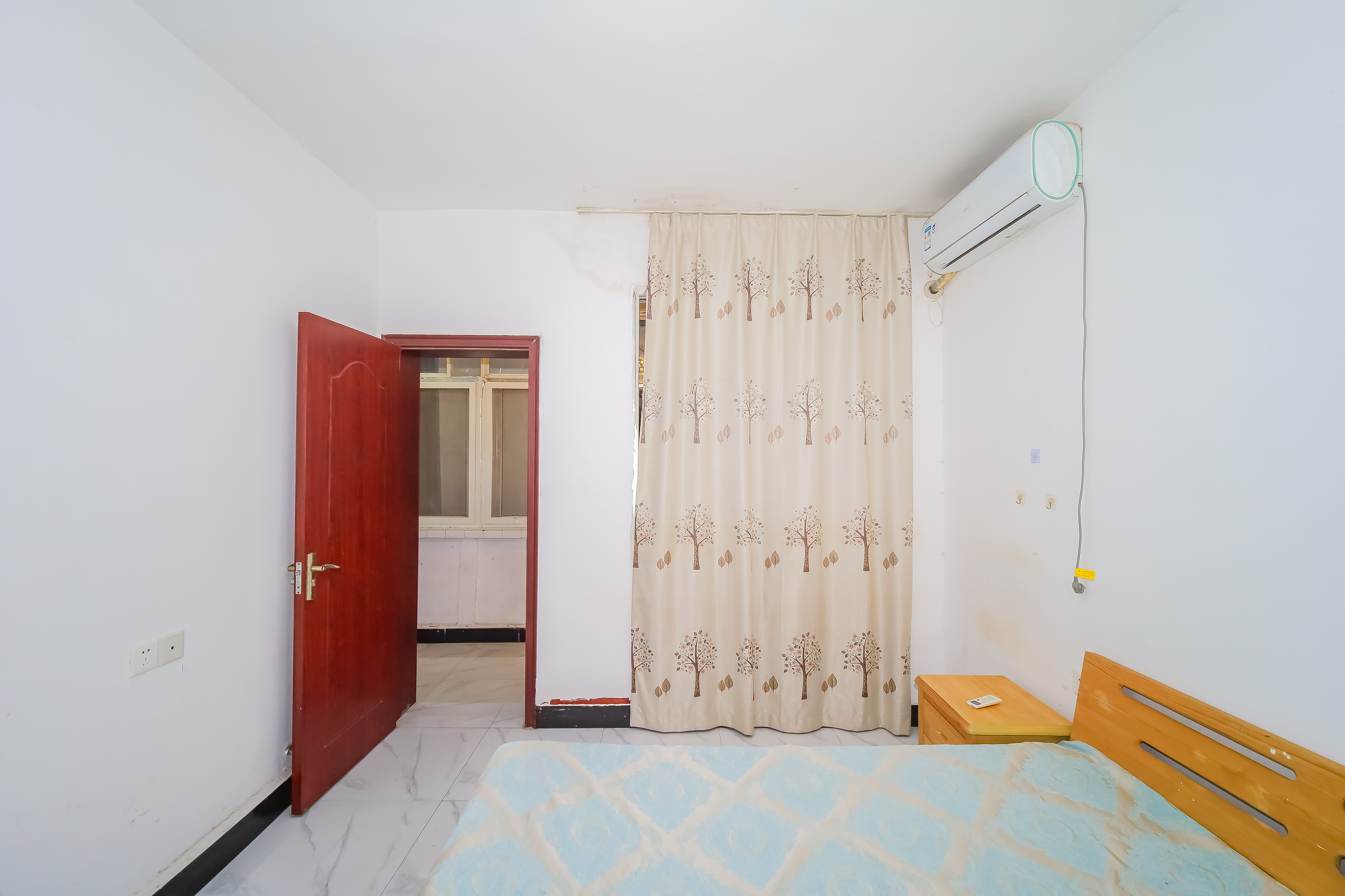 高正街税务局宿舍 2室1厅1卫 43.0万 高正街税务局宿舍 2室1厅1卫 43.0万卧室