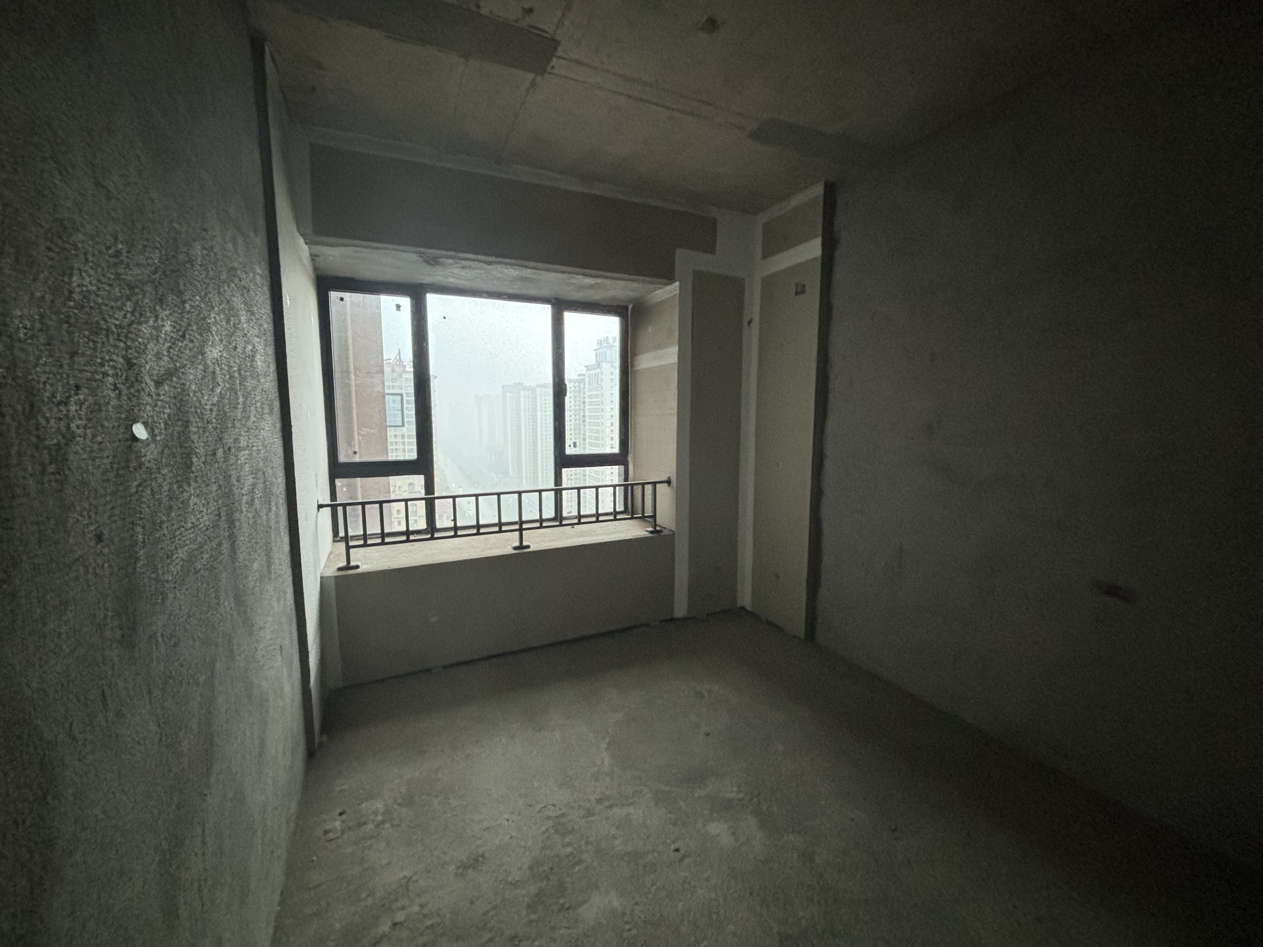 宁邦中心(二期公园里)  4室2厅2卫   100.00万 宁邦中心(二期公园里)  4室2厅2卫   100.00万室内图