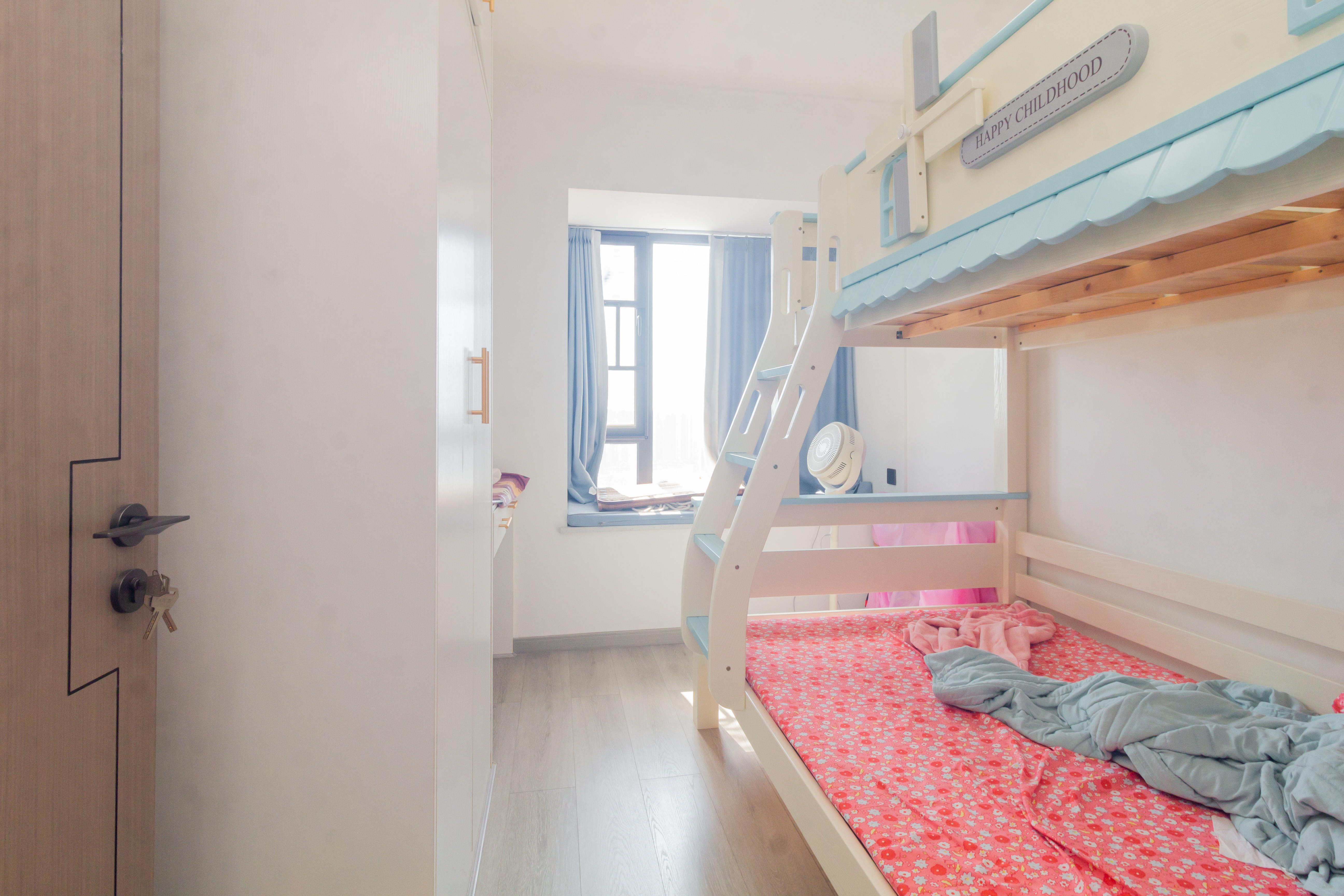 雅居乐新地  3室2厅2卫    93.8万 雅居乐新地  3室2厅2卫    93.8万卧室