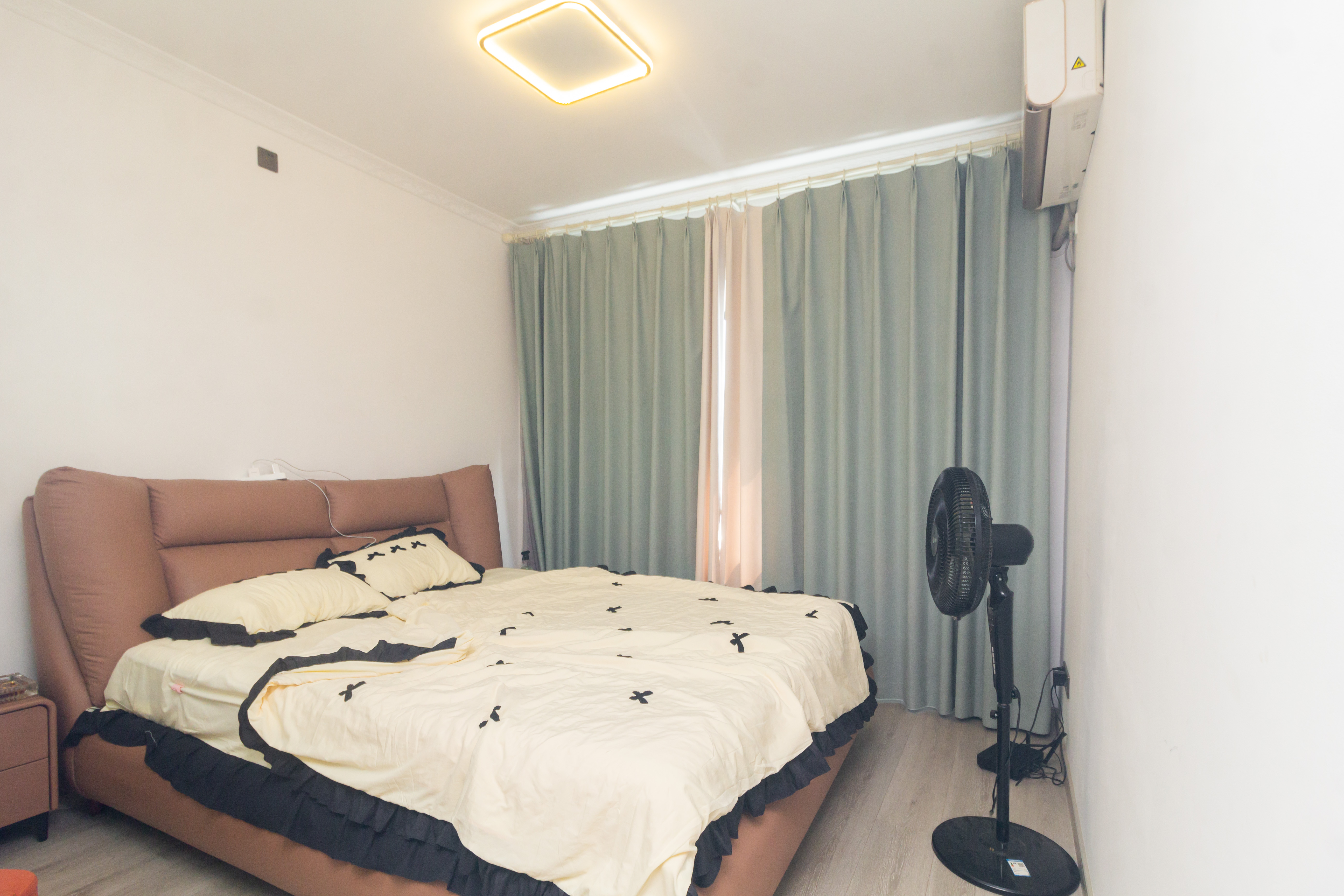 雅居乐新地  3室2厅2卫    93.8万 雅居乐新地  3室2厅2卫    93.8万卧室