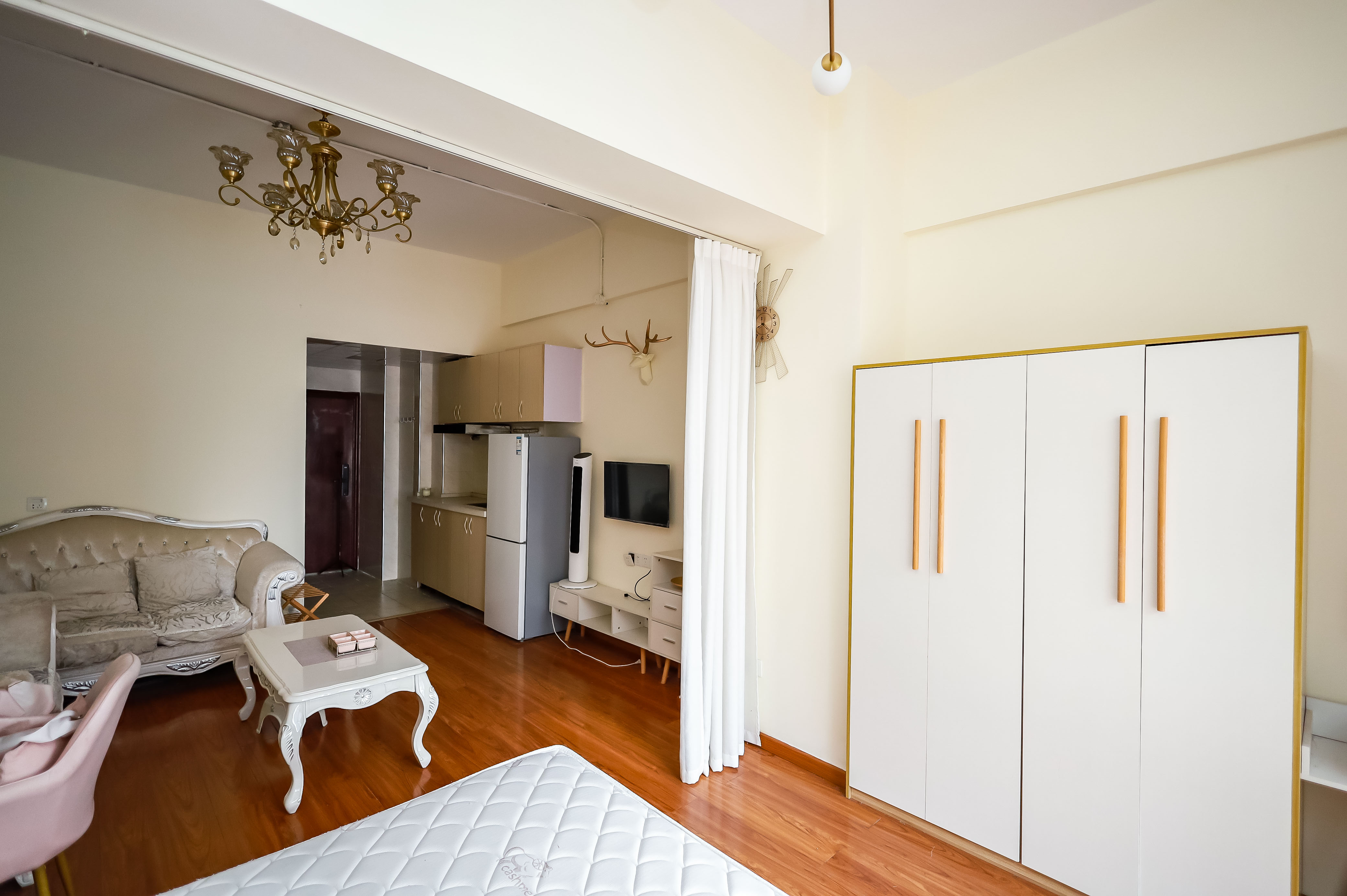 奥克斯缔壹城  1室1厅1卫    40.0万卧室