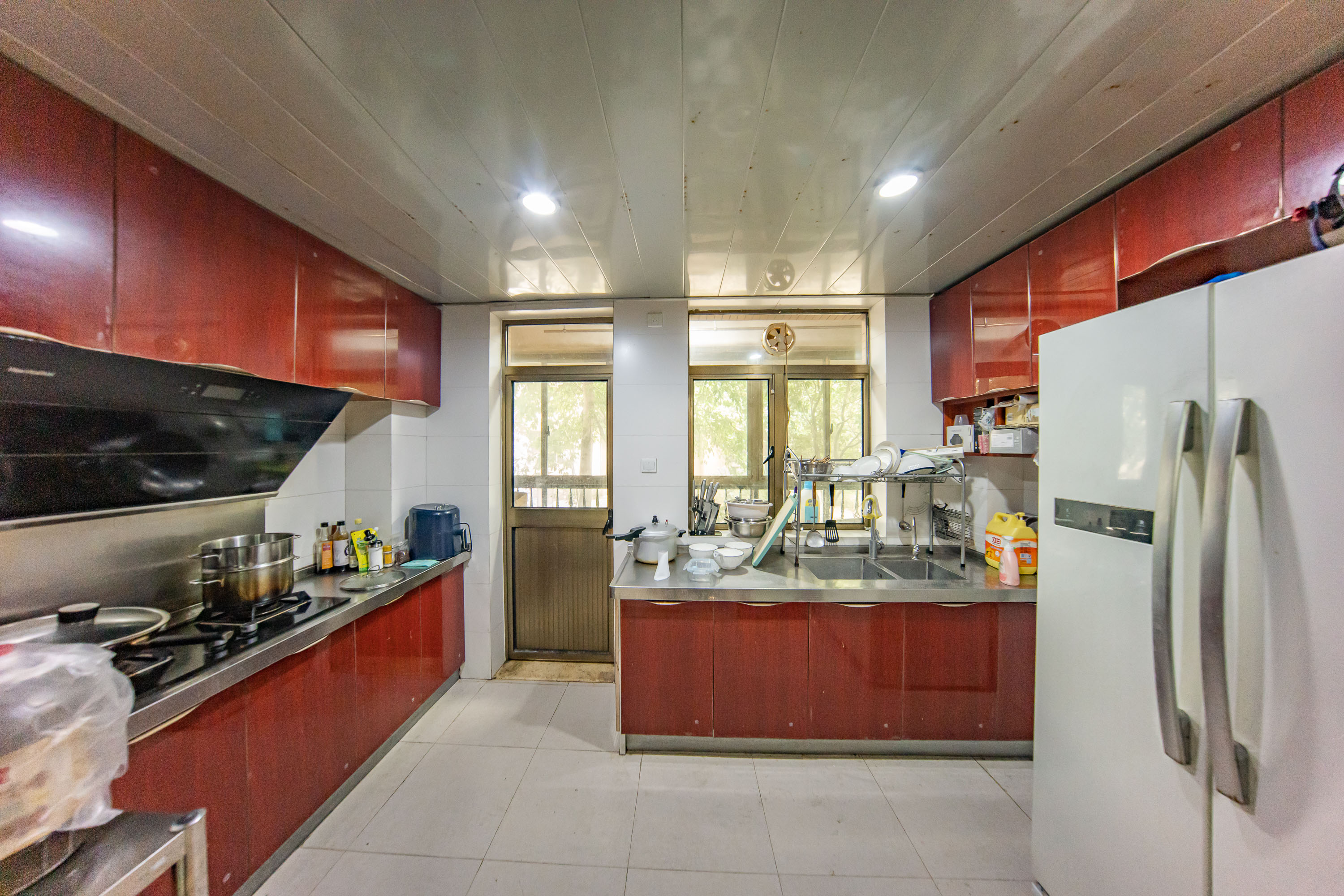 江山帝景雅典  4室2厅2卫    185.0万 江山帝景雅典  4室2厅2卫    185.0万厨房