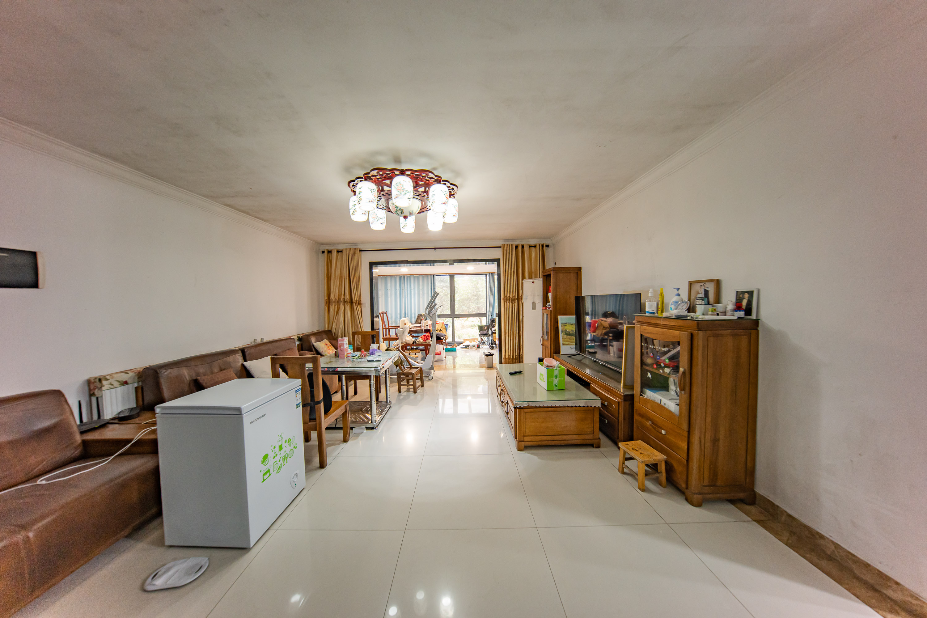 江山帝景雅典  4室2厅2卫    185.0万 江山帝景雅典  4室2厅2卫    185.0万客厅