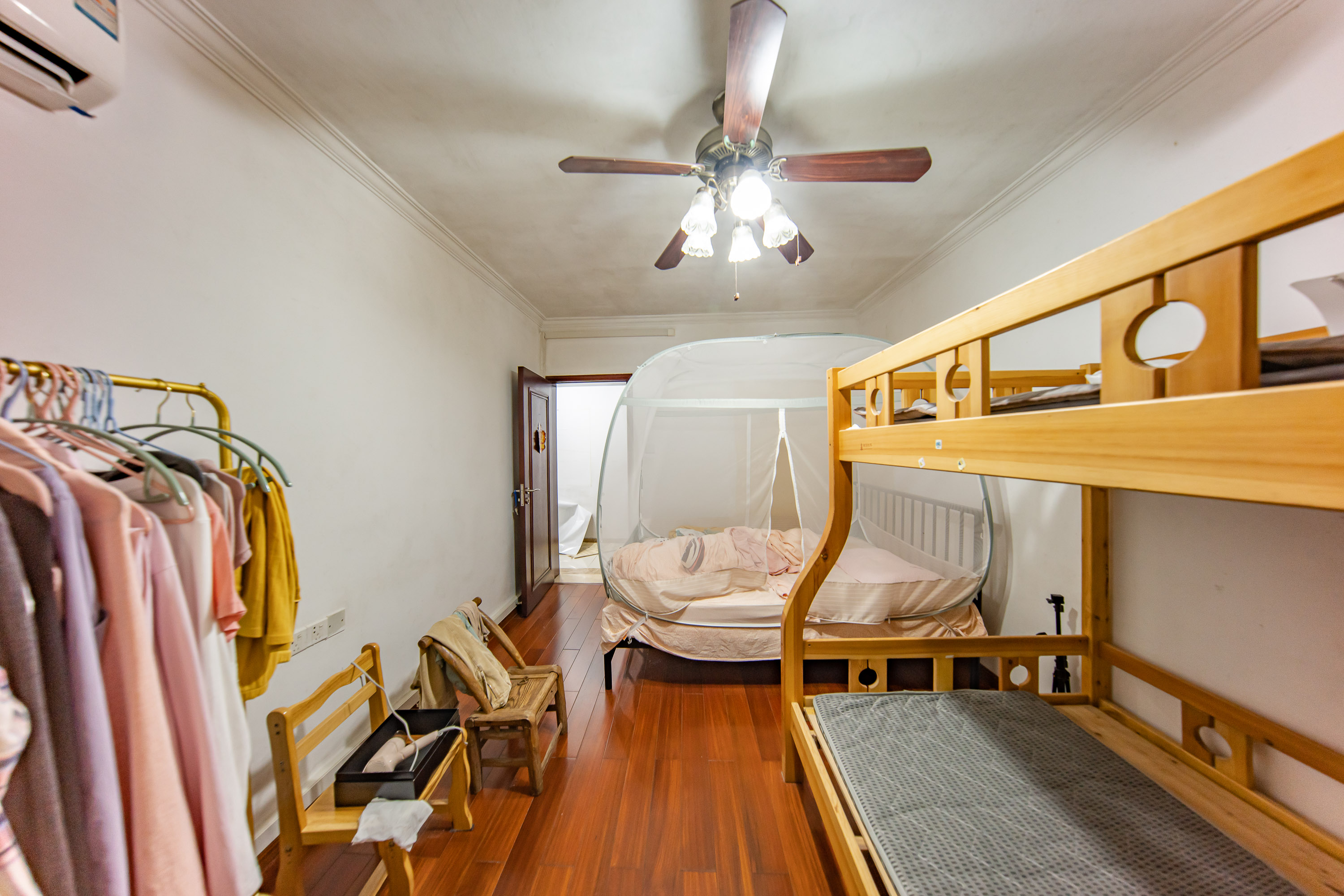 江山帝景雅典  4室2厅2卫    185.0万 江山帝景雅典  4室2厅2卫    185.0万卧室