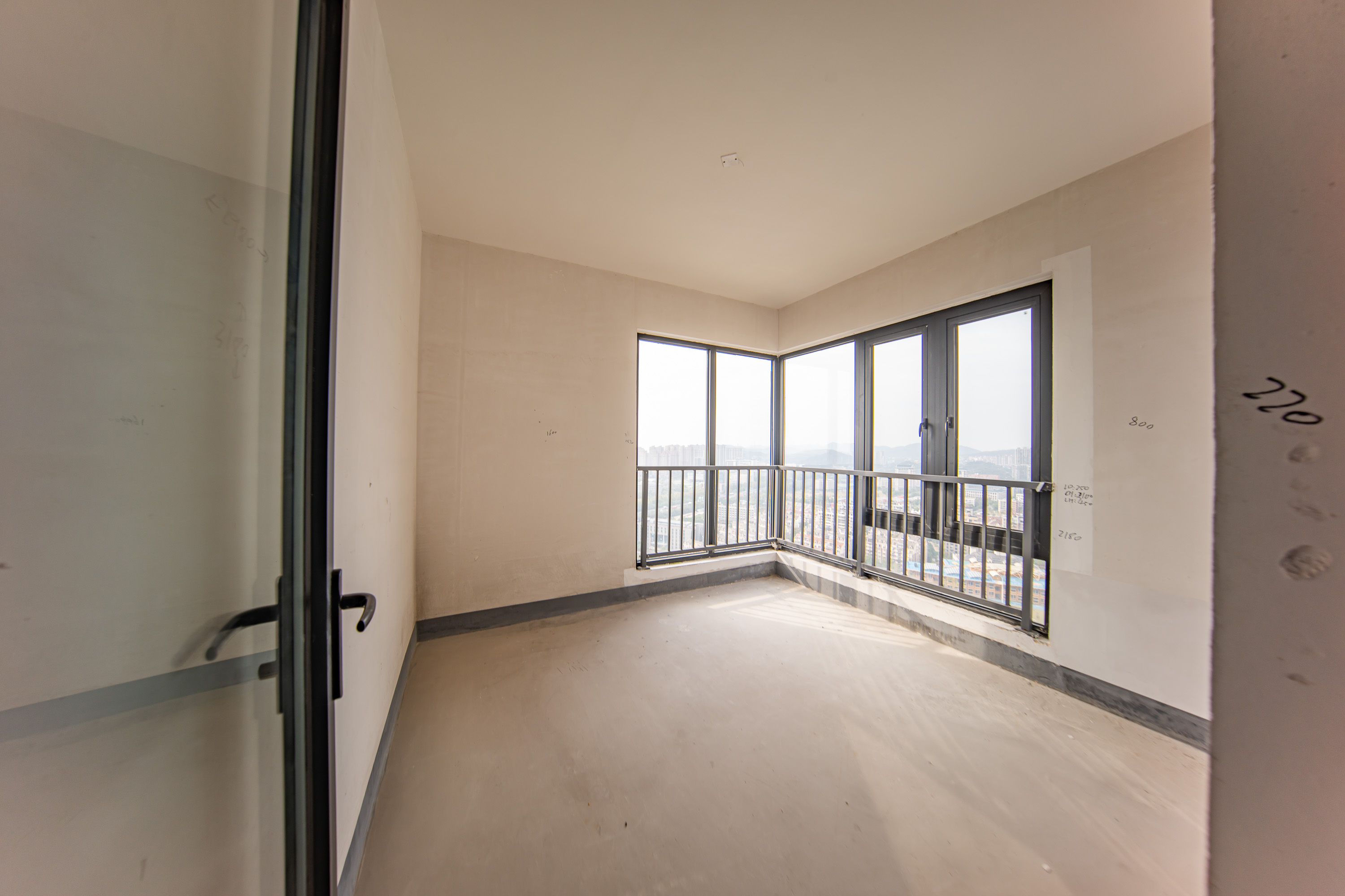 建投象山国际  4室2厅2卫   145.00万卧室