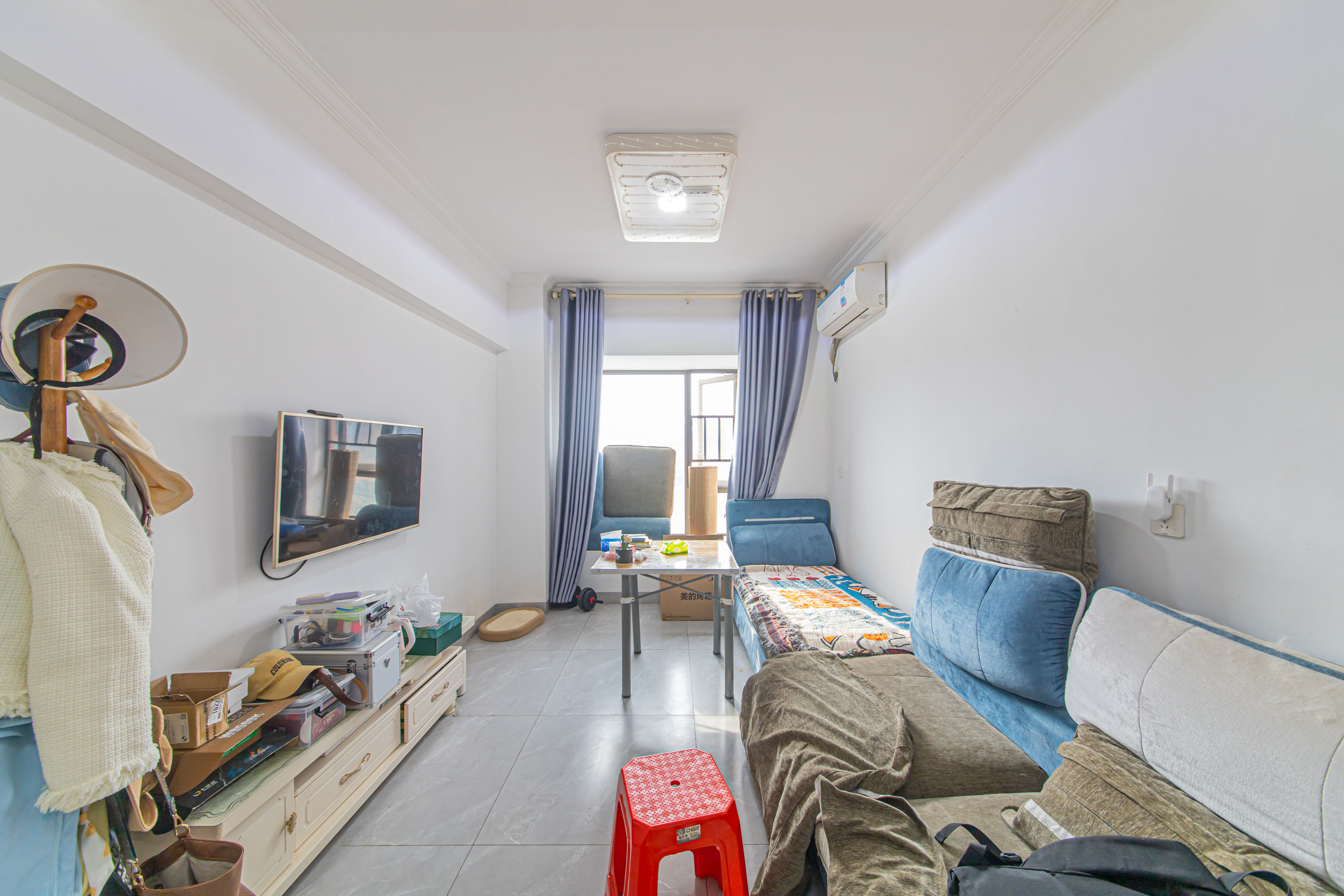 绿地公馆(绿地名邸) 2室1厅1卫 68.8万 绿地公馆(绿地名邸) 2室1厅1卫 68.8万客厅