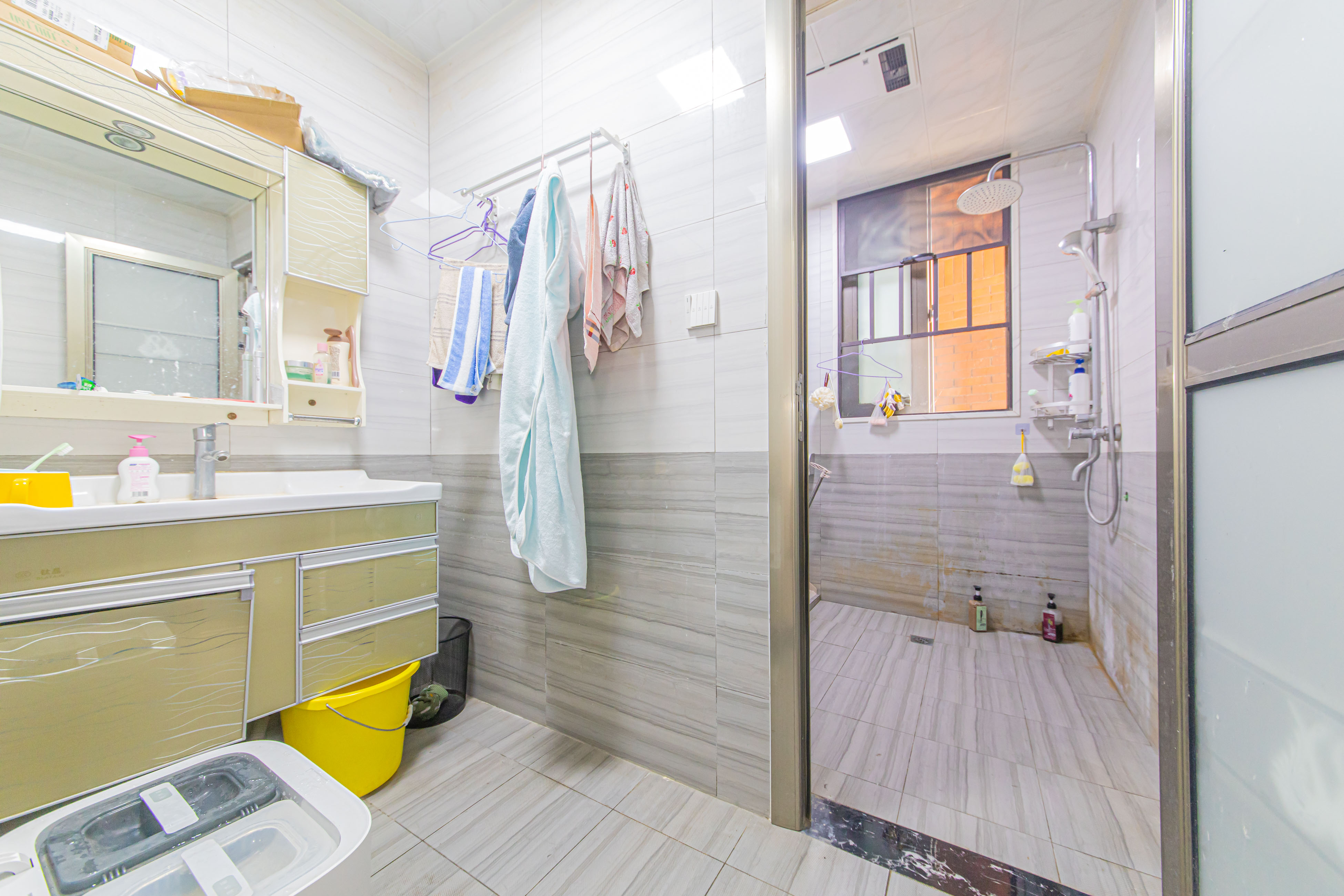 绿地公馆(绿地名邸) 2室1厅1卫 68.8万 绿地公馆(绿地名邸) 2室1厅1卫 68.8万卫生间