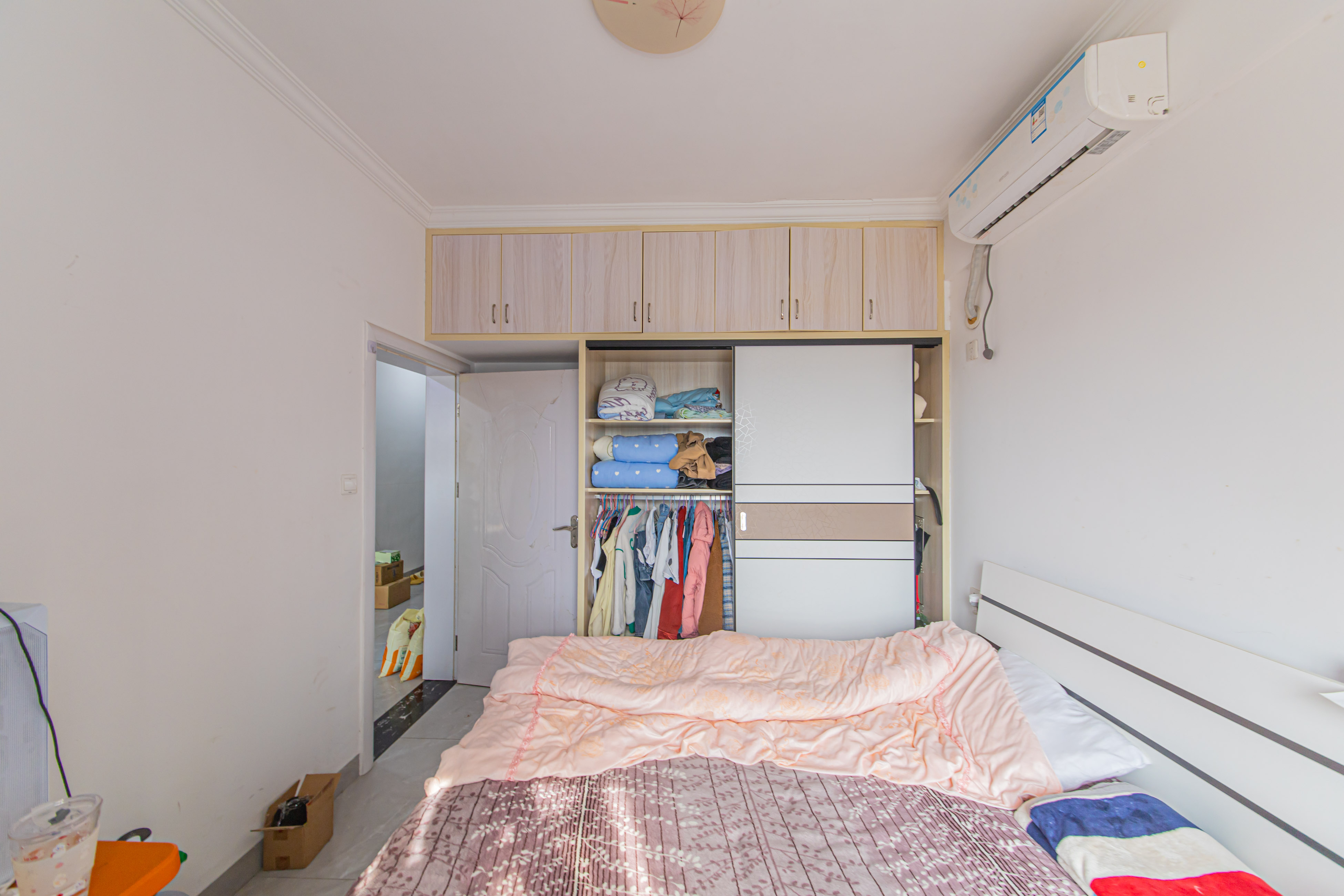 绿地公馆（绿地名邸）  2室1厅1卫    68.8万卧室