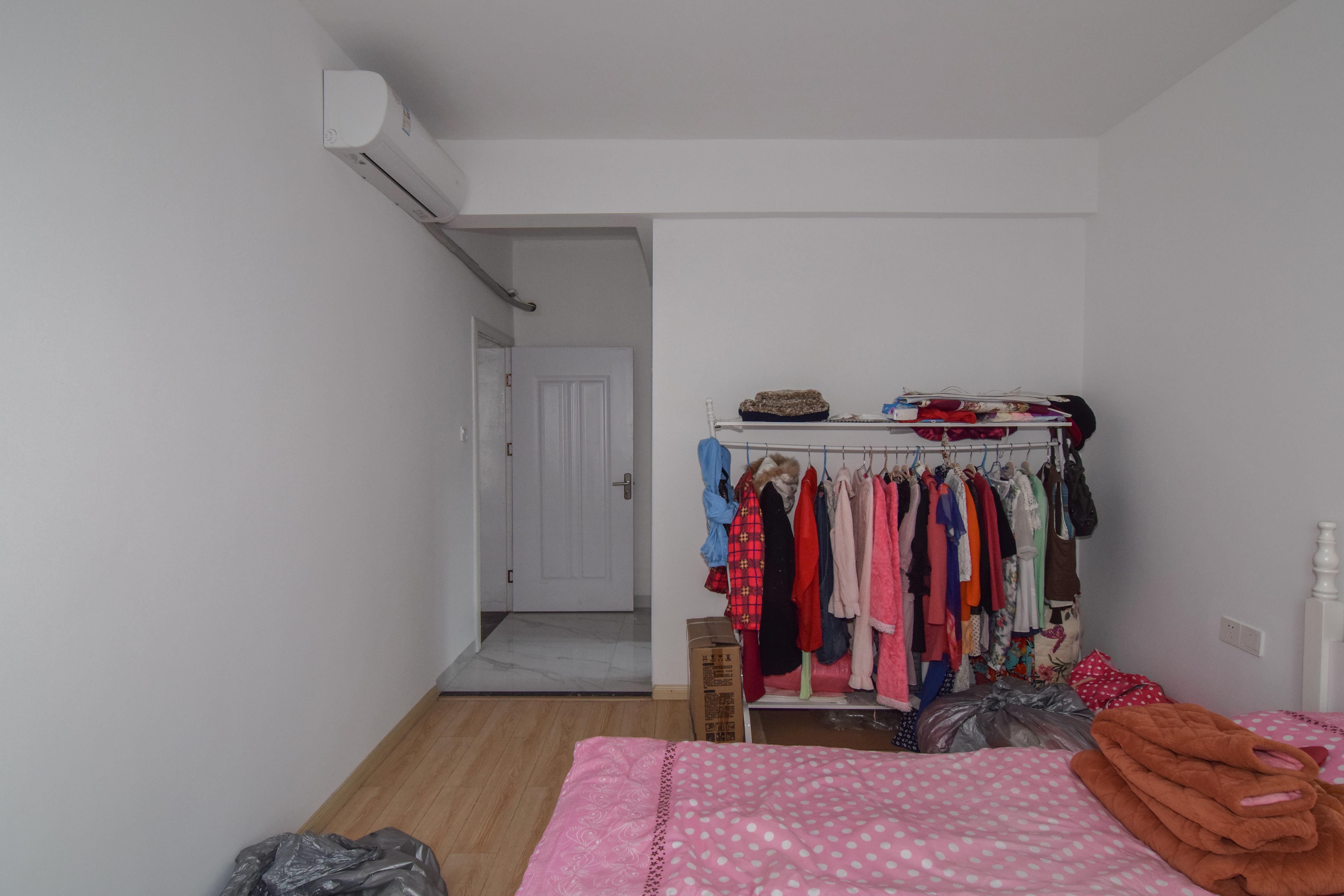 才子城  3室2厅2卫    47.0万 才子城  3室2厅2卫    47.0万卧室