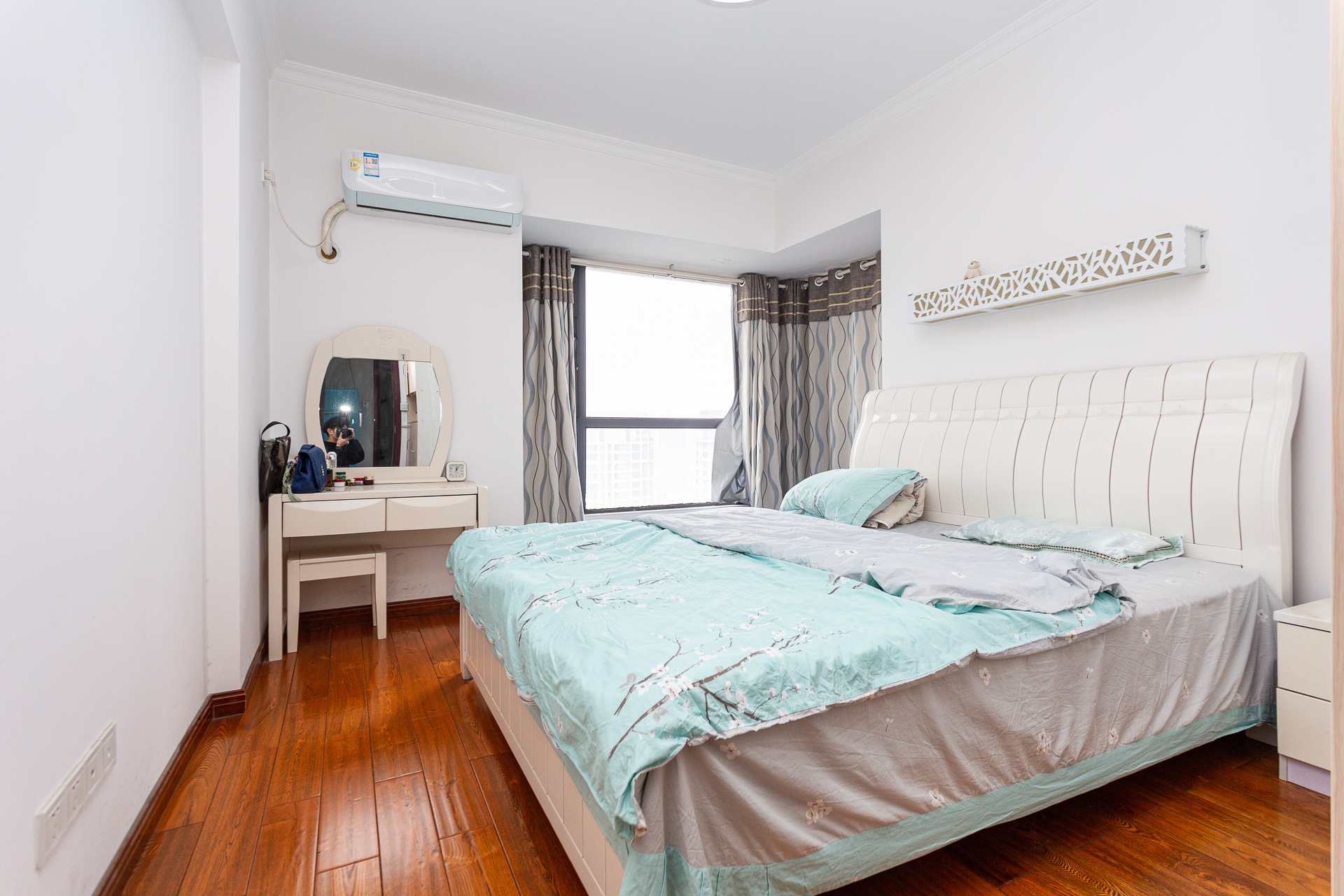 勤诚达新界  3室2厅1卫    85.0万 勤诚达新界  3室2厅1卫    85.0万卧室