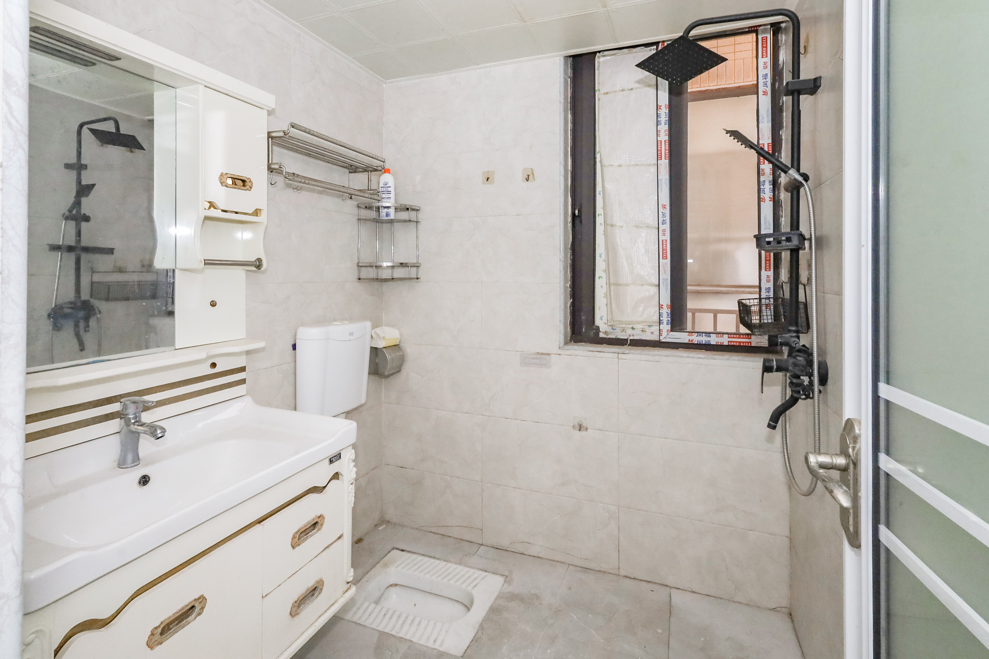 钰龙天下二期(钰龙佳园) 2室2厅1卫 230.0万 钰龙天下二期(钰龙佳园) 2室2厅1卫 230.0万卫生间