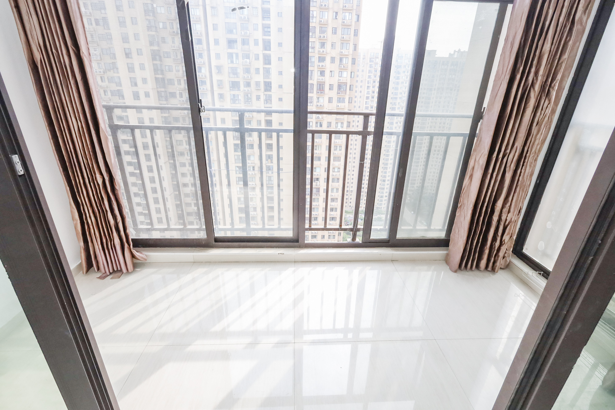 钰龙天下二期(钰龙佳园) 2室2厅1卫 230.0万 钰龙天下二期(钰龙佳园) 2室2厅1卫 230.0万阳台