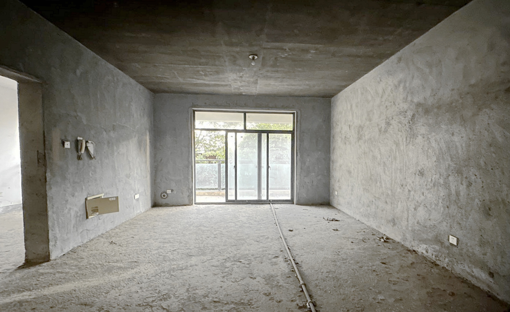 岸芷汀兰  4室2厅2卫    49.8万 岸芷汀兰  4室2厅2卫    49.8万