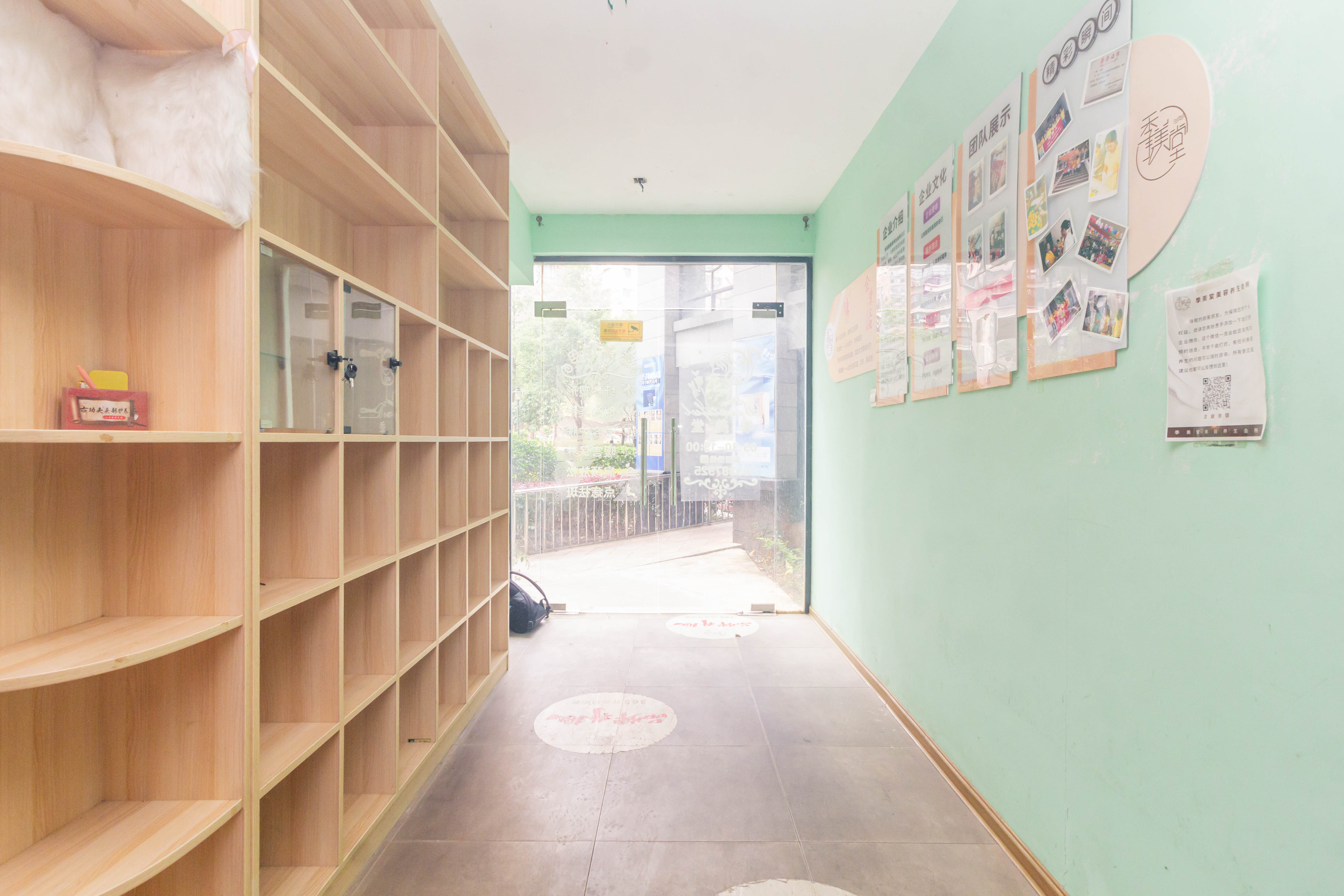 康桥长郡  4室2厅2卫    88.9万 康桥长郡  4室2厅2卫    88.9万客厅