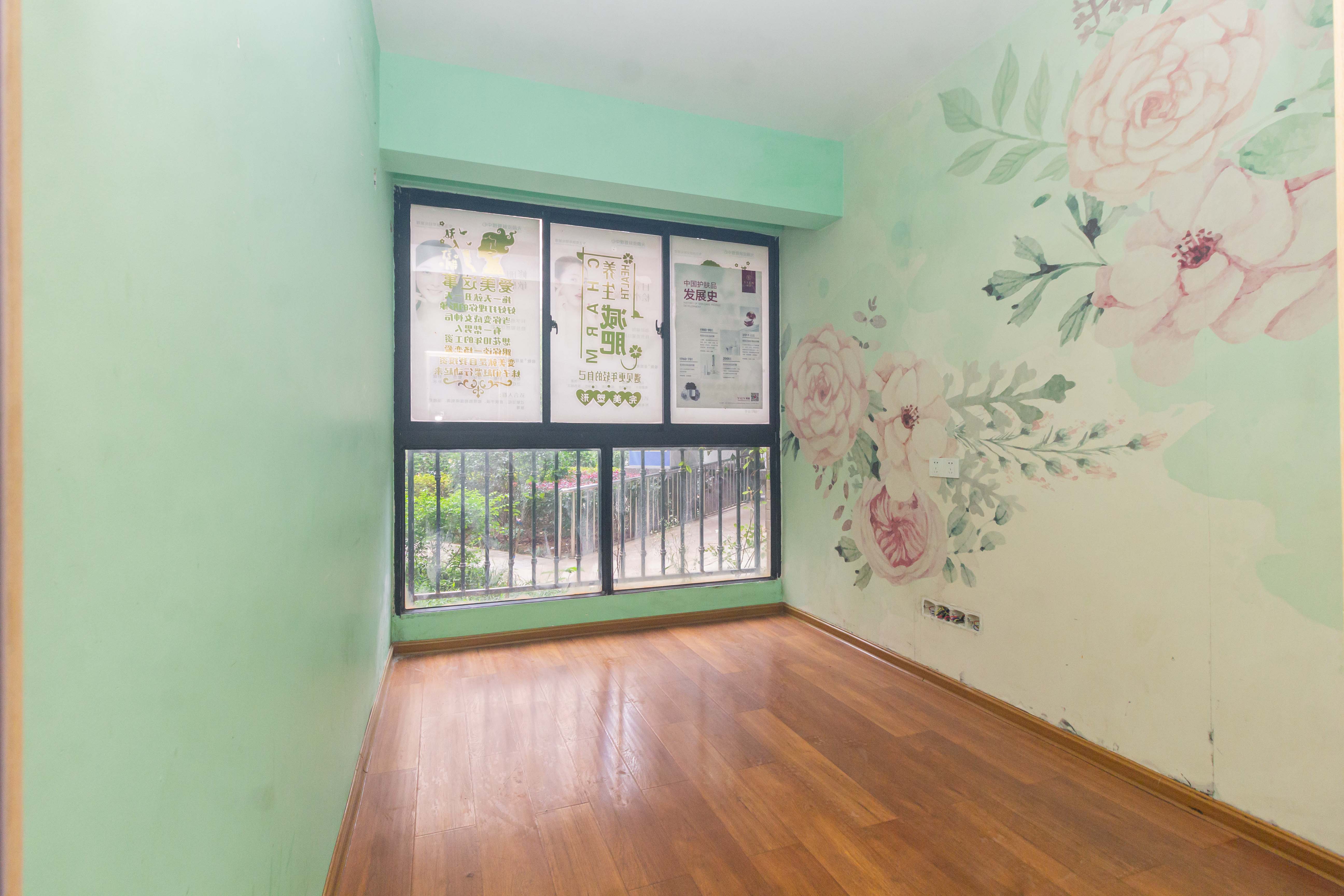 康桥长郡  4室2厅2卫    88.9万 康桥长郡  4室2厅2卫    88.9万卧室