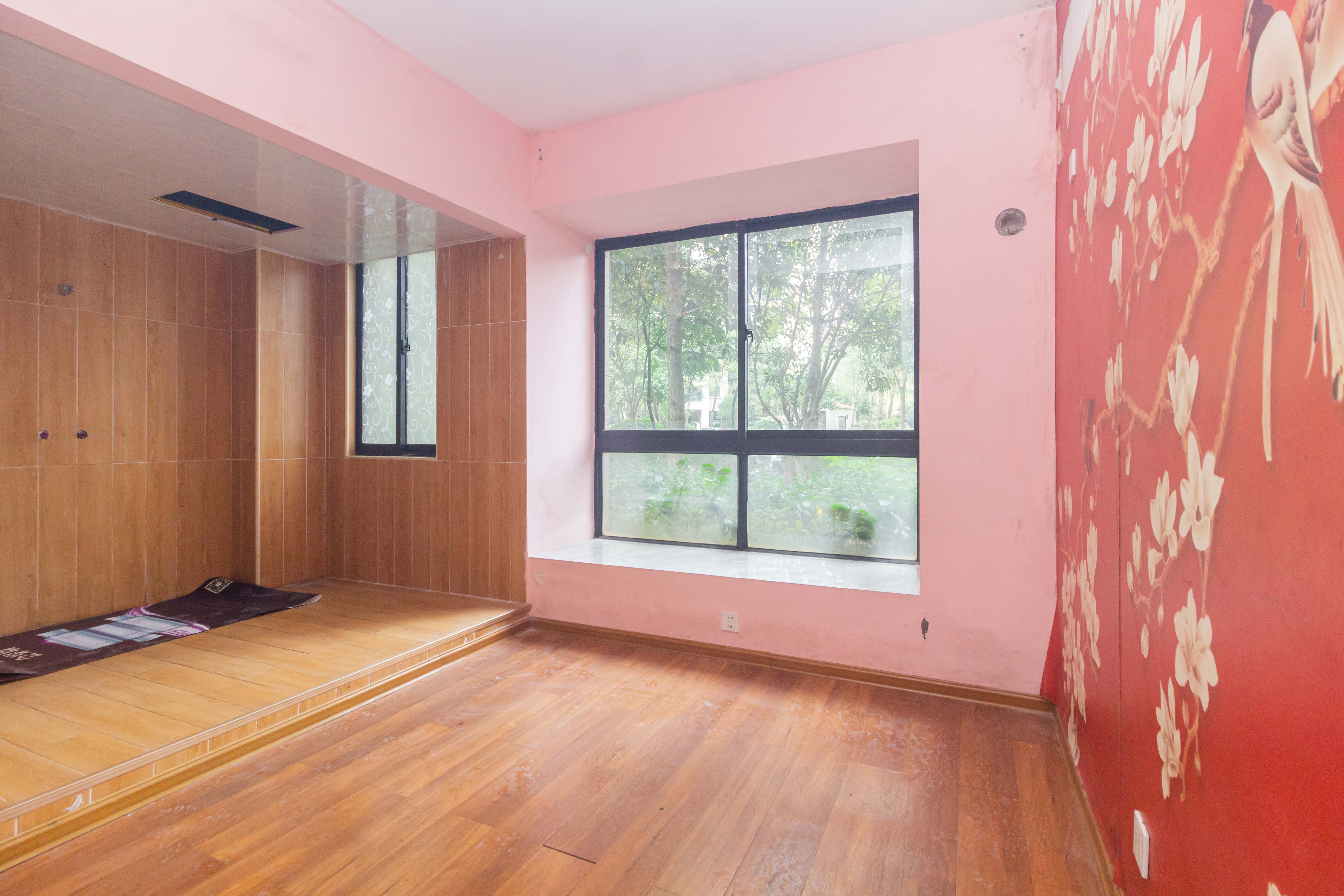 康桥长郡  4室2厅2卫    88.9万 康桥长郡  4室2厅2卫    88.9万卧室