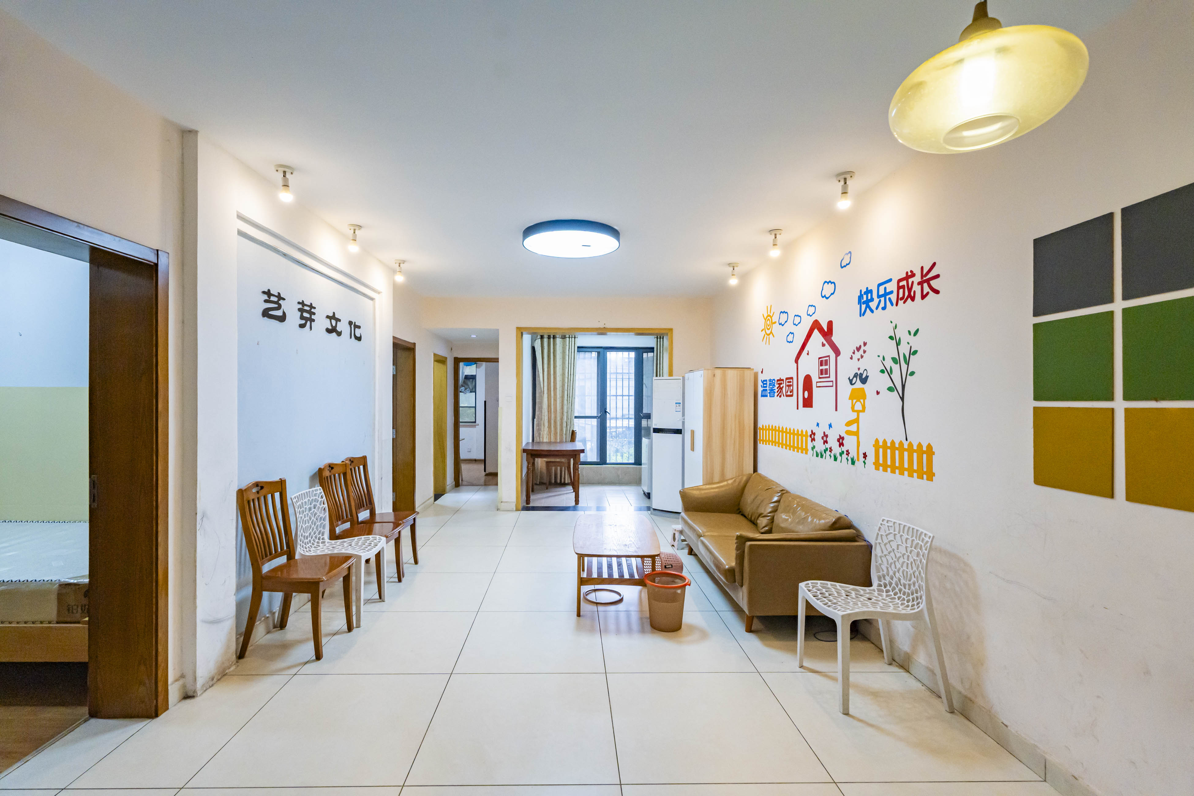 悦湖山  4室2厅2卫   90.00万
