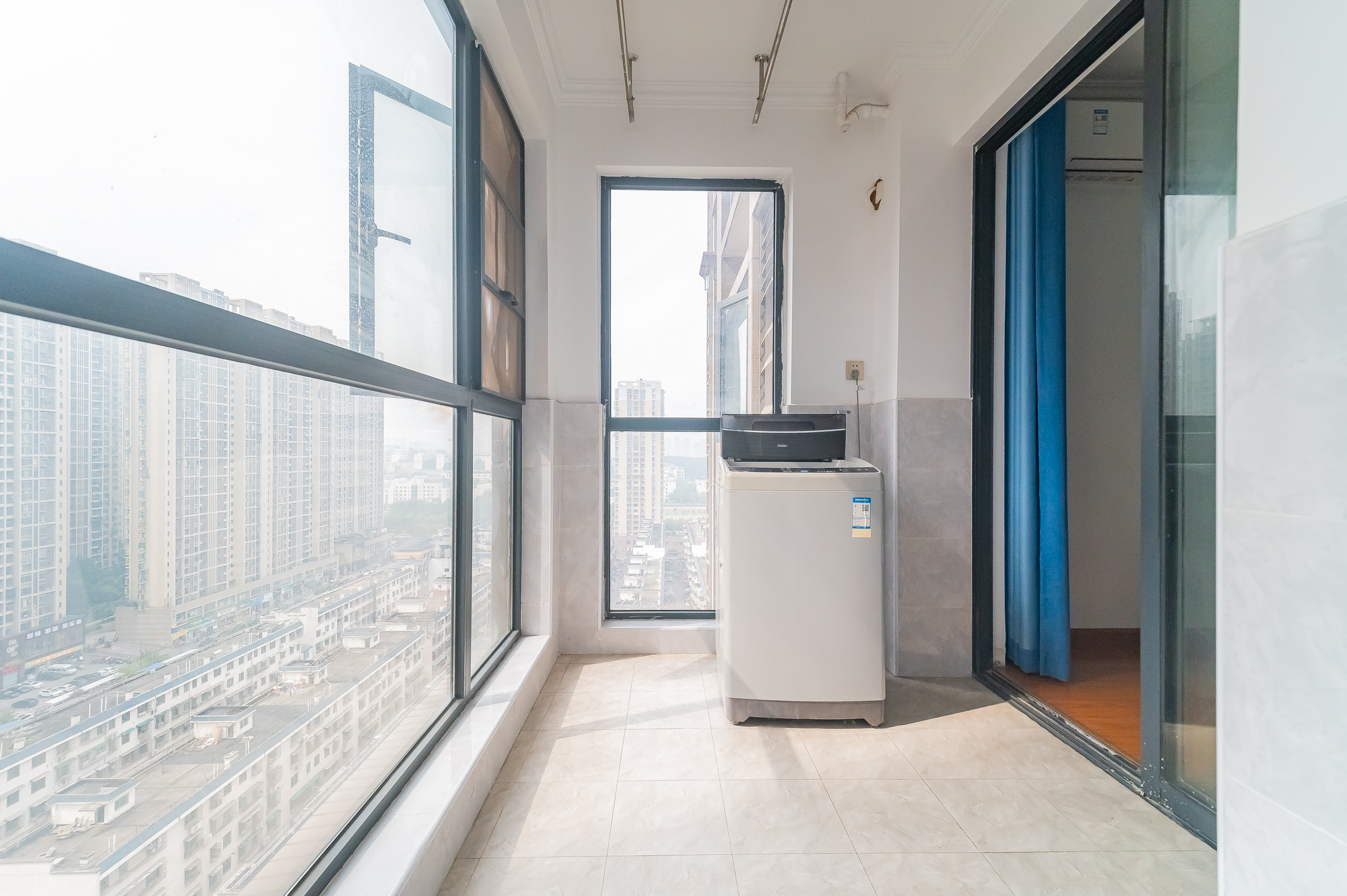 松雅湖壹号 4室2厅2卫 108.8万 松雅湖壹号 4室2厅2卫 108.8万阳台