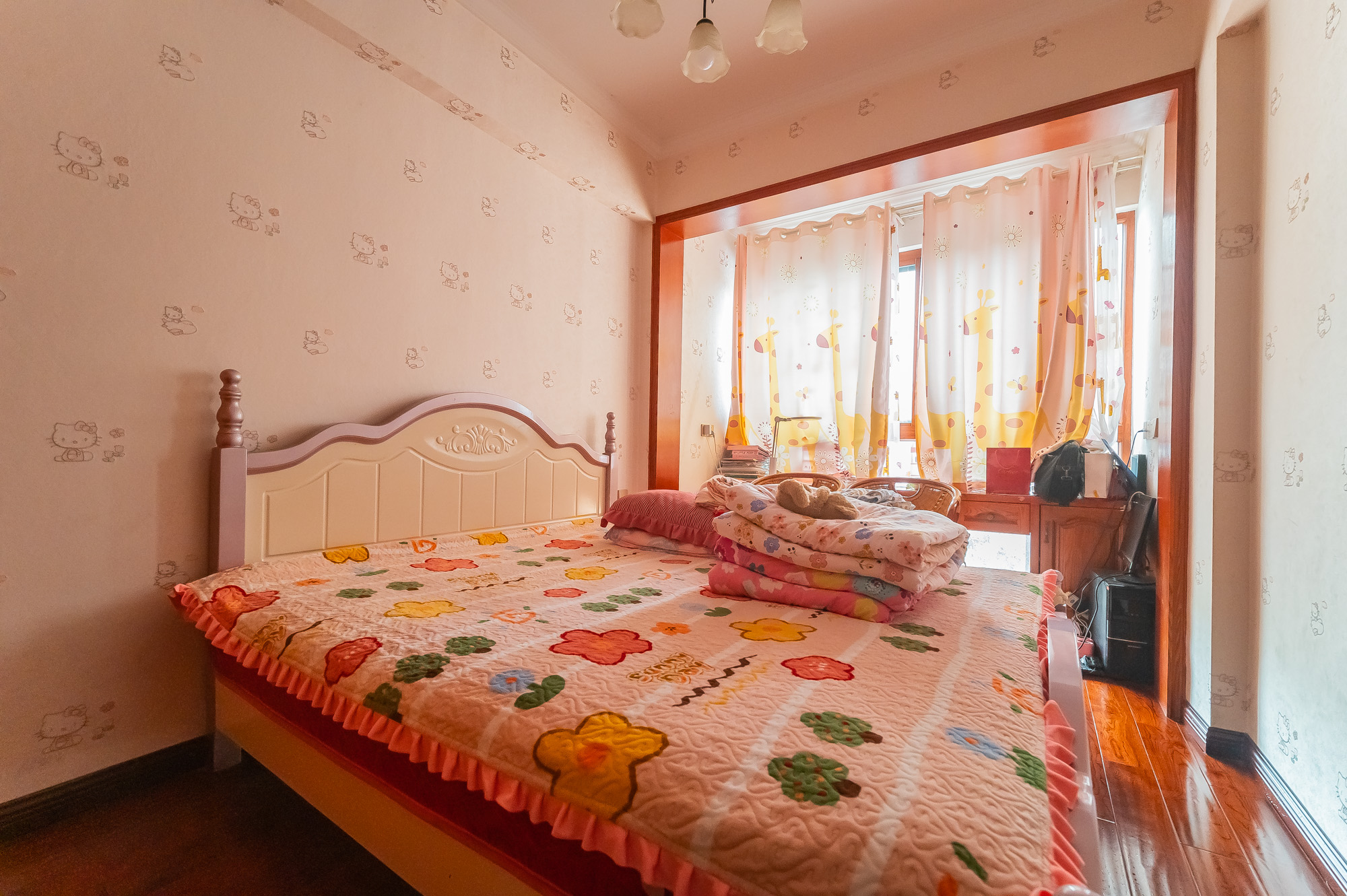 海伦春天 6室3厅3卫 208.0万 海伦春天 6室3厅3卫 208.0万卧室