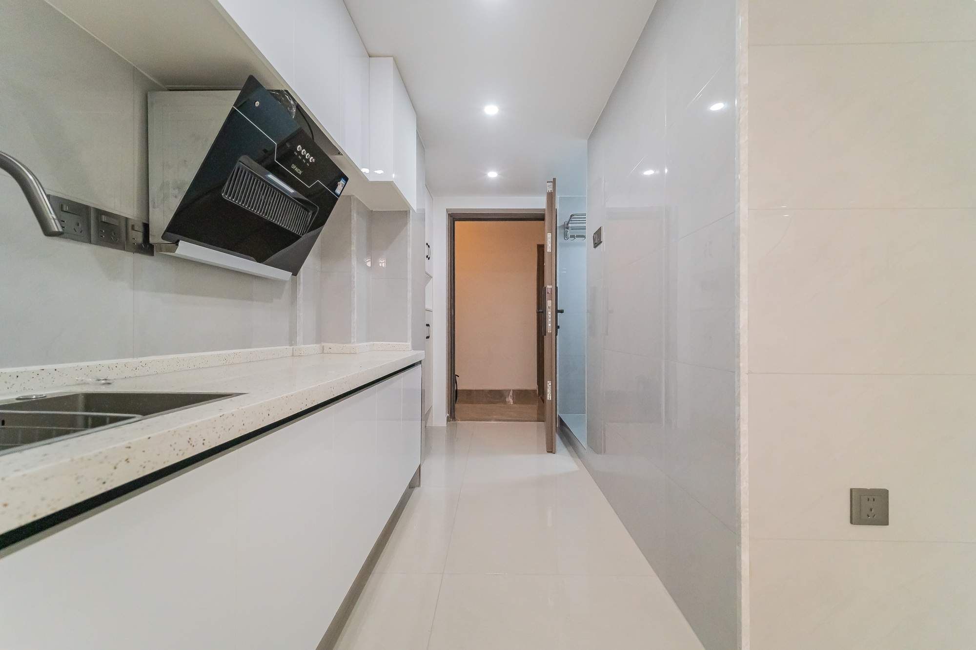 新城悦隽公园 2室1厅1卫 28.0万 新城悦隽公园 2室1厅1卫 28.0万厨房