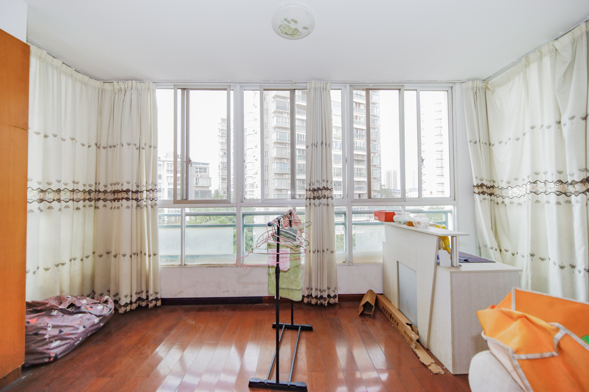 中建桂苑  3室2厅2卫   108.00万阳台