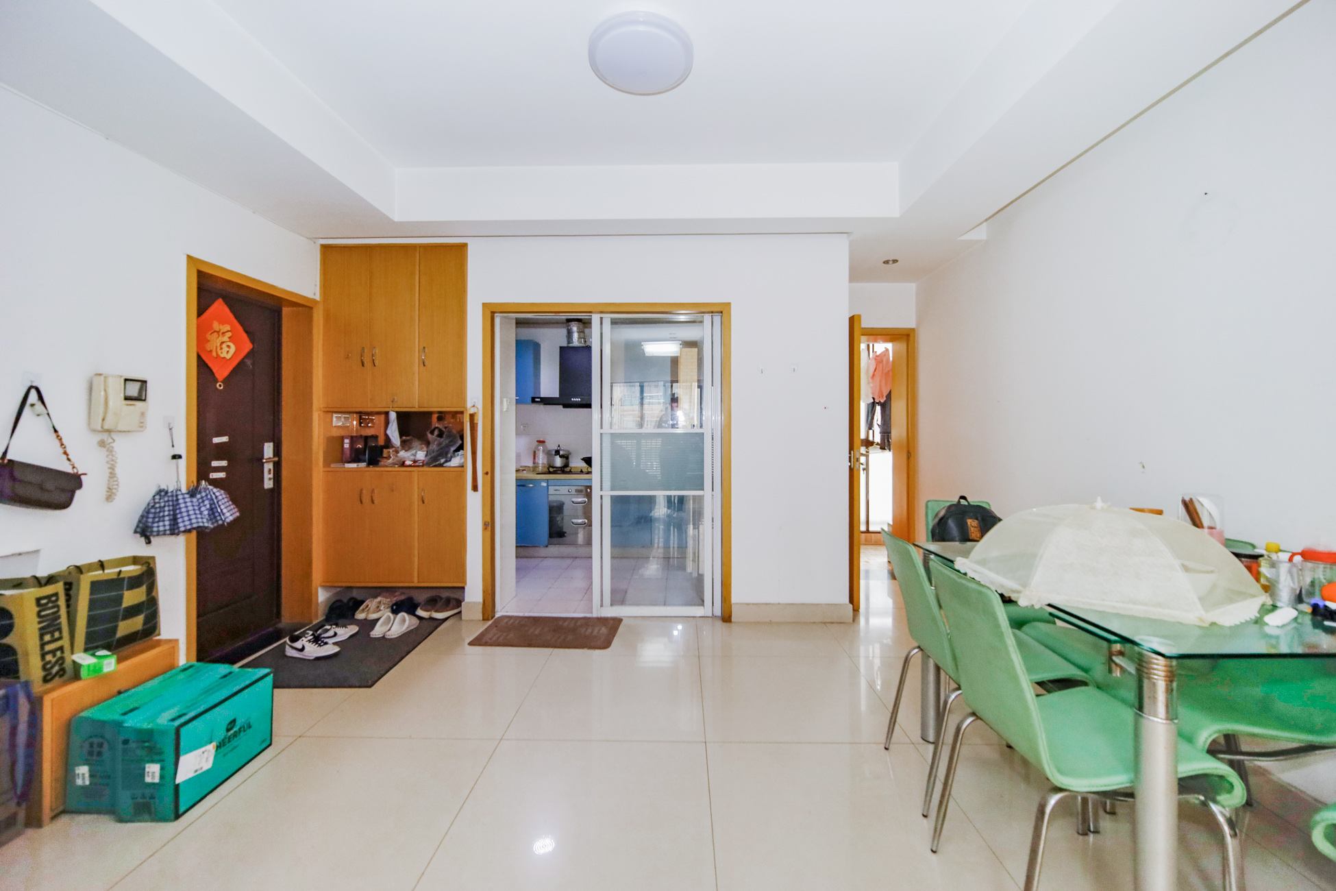 鑫天山水洲城 3室2厅2卫 100.0万 鑫天山水洲城 3室2厅2卫 100.0万客厅