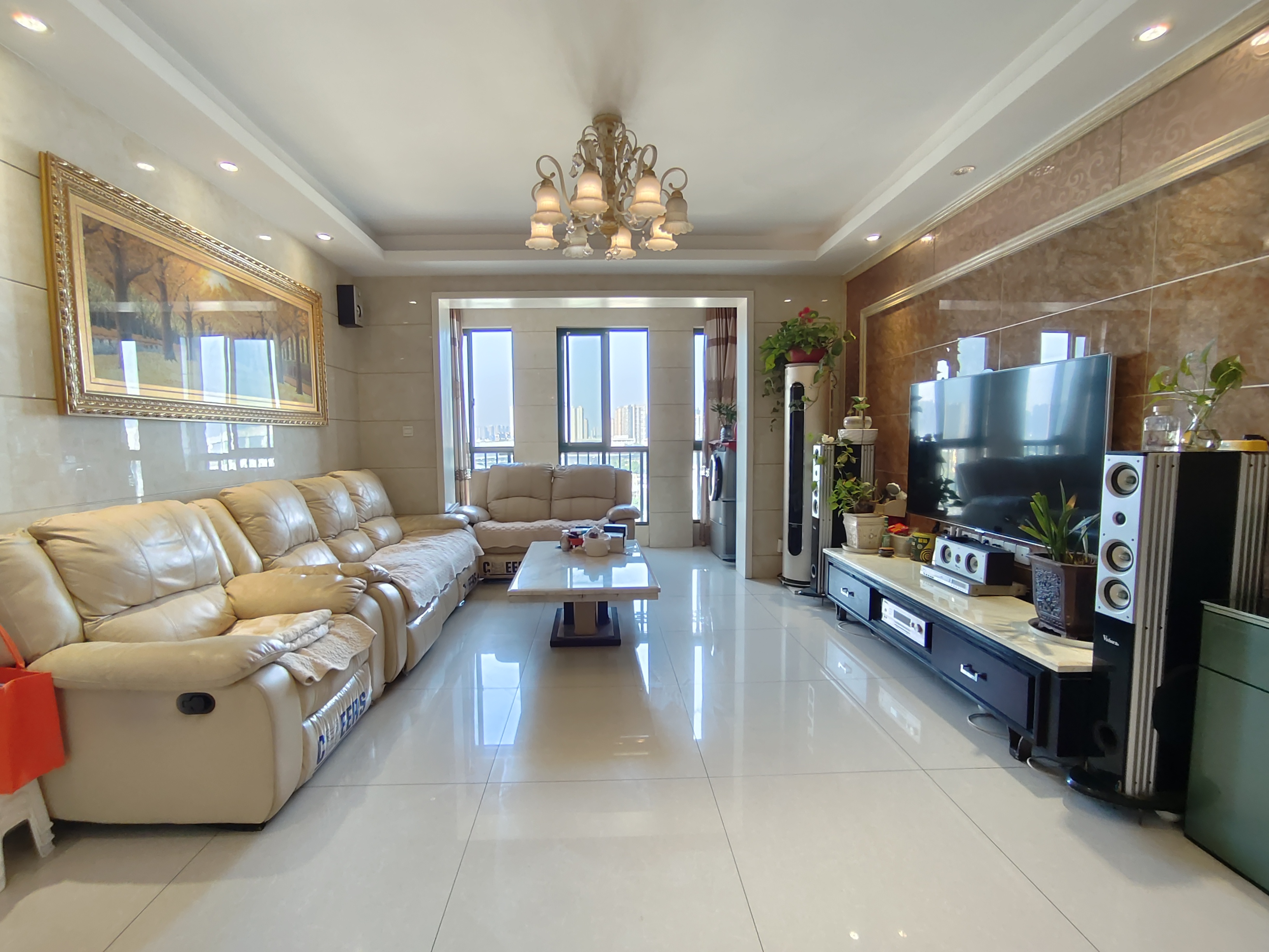 尚格名城花好悦园4期  4室2厅2卫    68.8万 尚格名城花好悦园4期  4室2厅2卫    68.8万