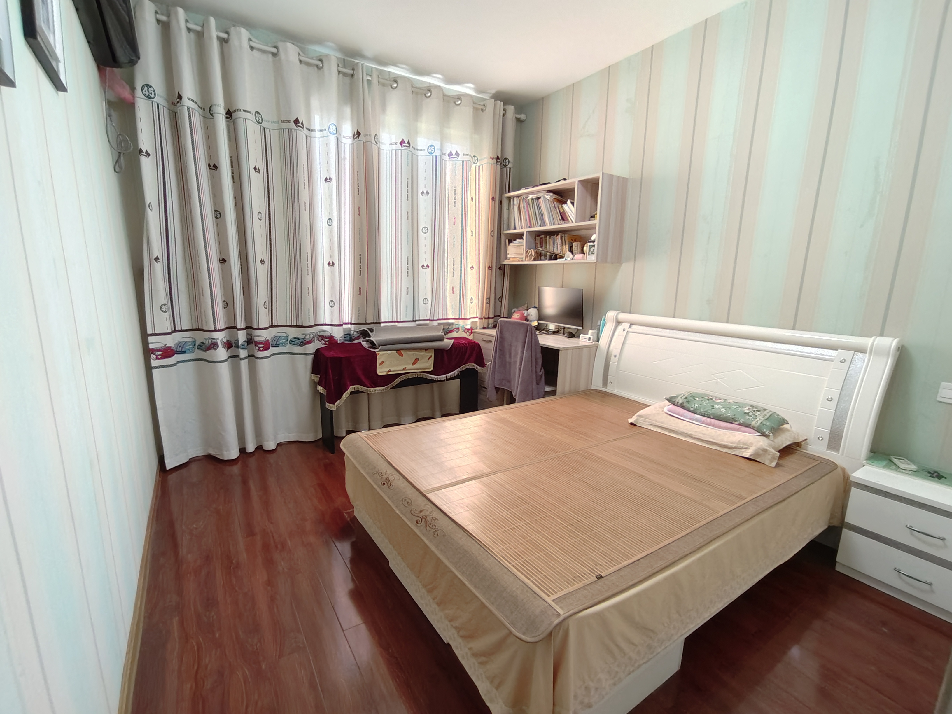 尚格名城花好悦园4期 4室2厅2卫 68.80万 尚格名城花好悦园4期 4室2厅2卫 68.80万室内图