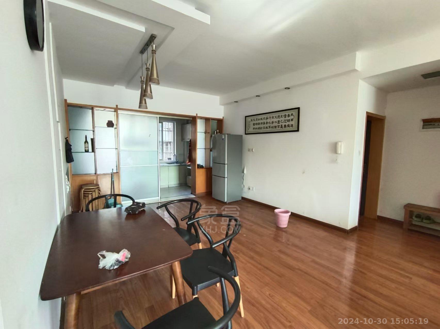 仁和小区 3室2厅1卫 1000.00元/月 仁和小区 3室2厅1卫 1000.00元/月室内图